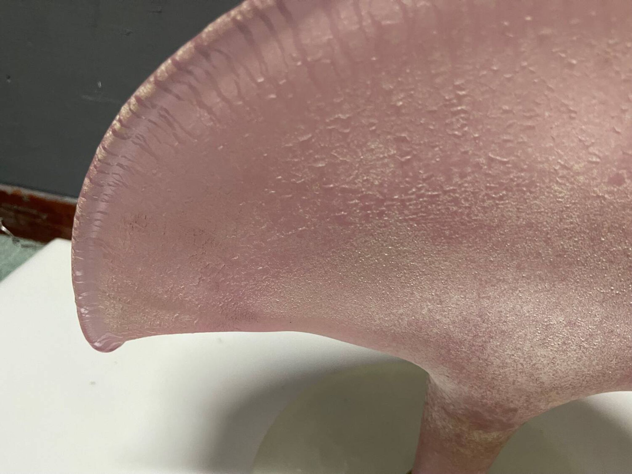 Lampe de table en verre de Murano rose des années 1980