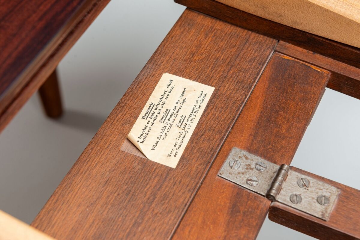 Henning Kjaernulf dining table in rosewood Soro Stole Denmark 1960
