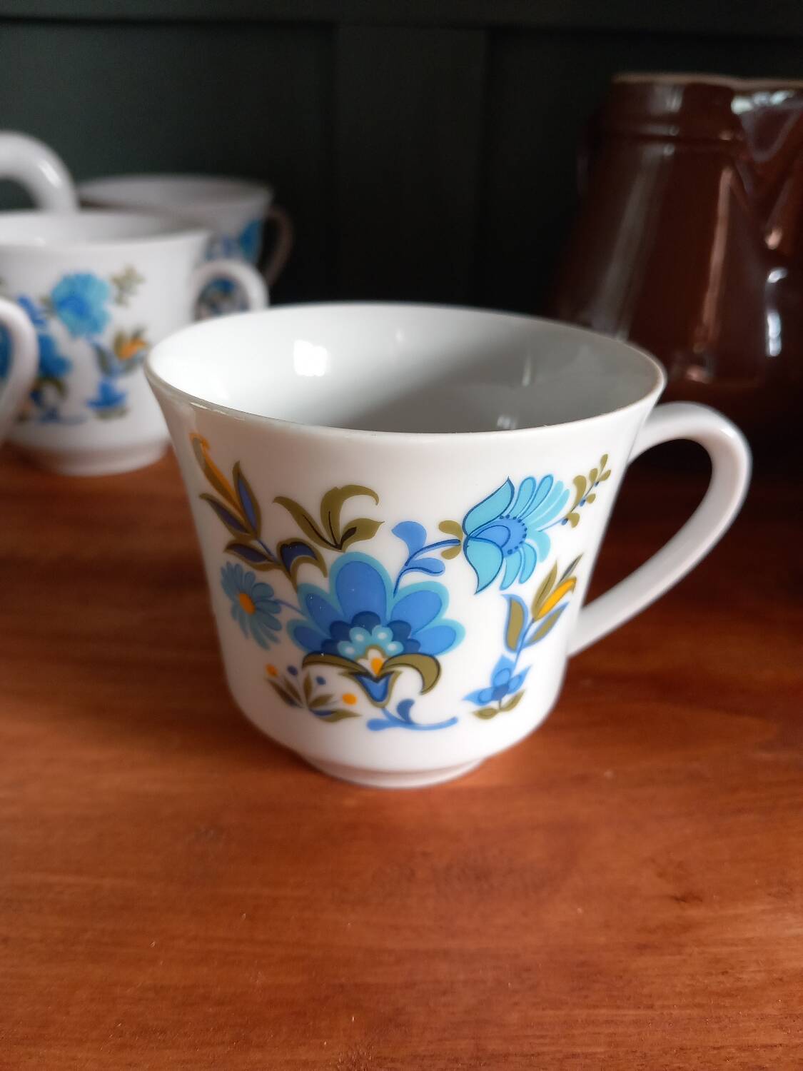 4 coffee cups