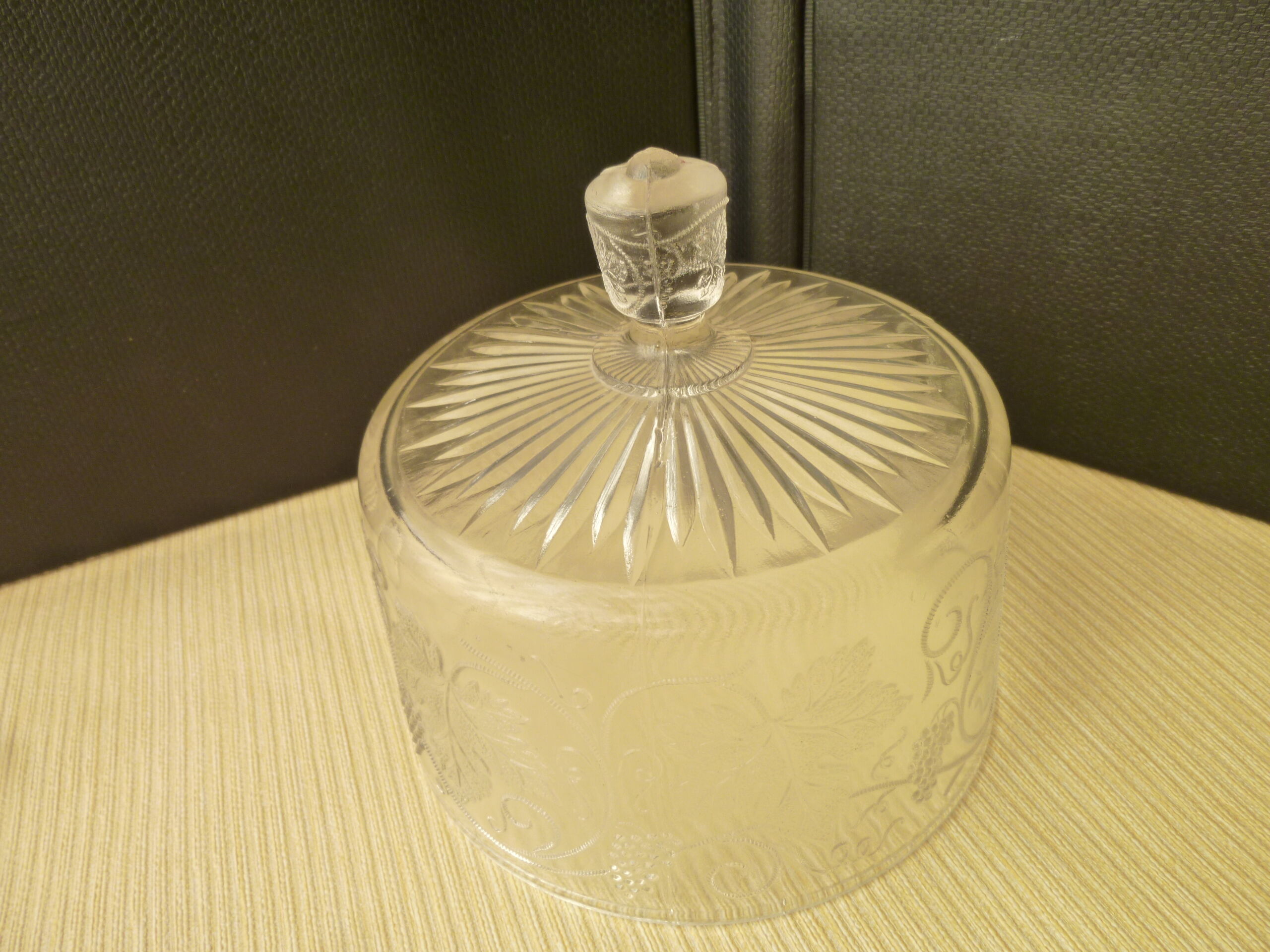 Moulded glass cheese bell Decorated with grape clusters