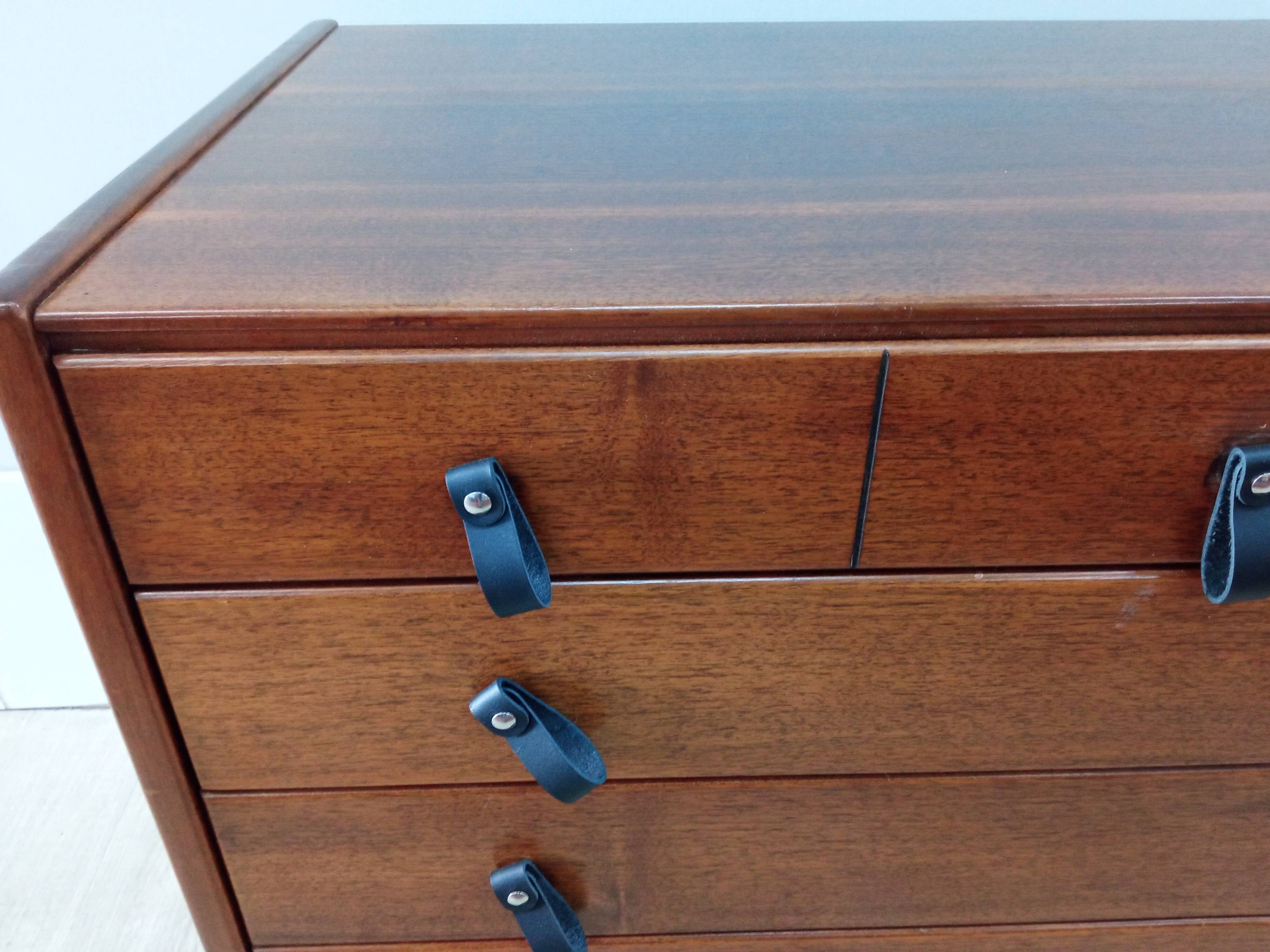 Commode vintage en palissandre