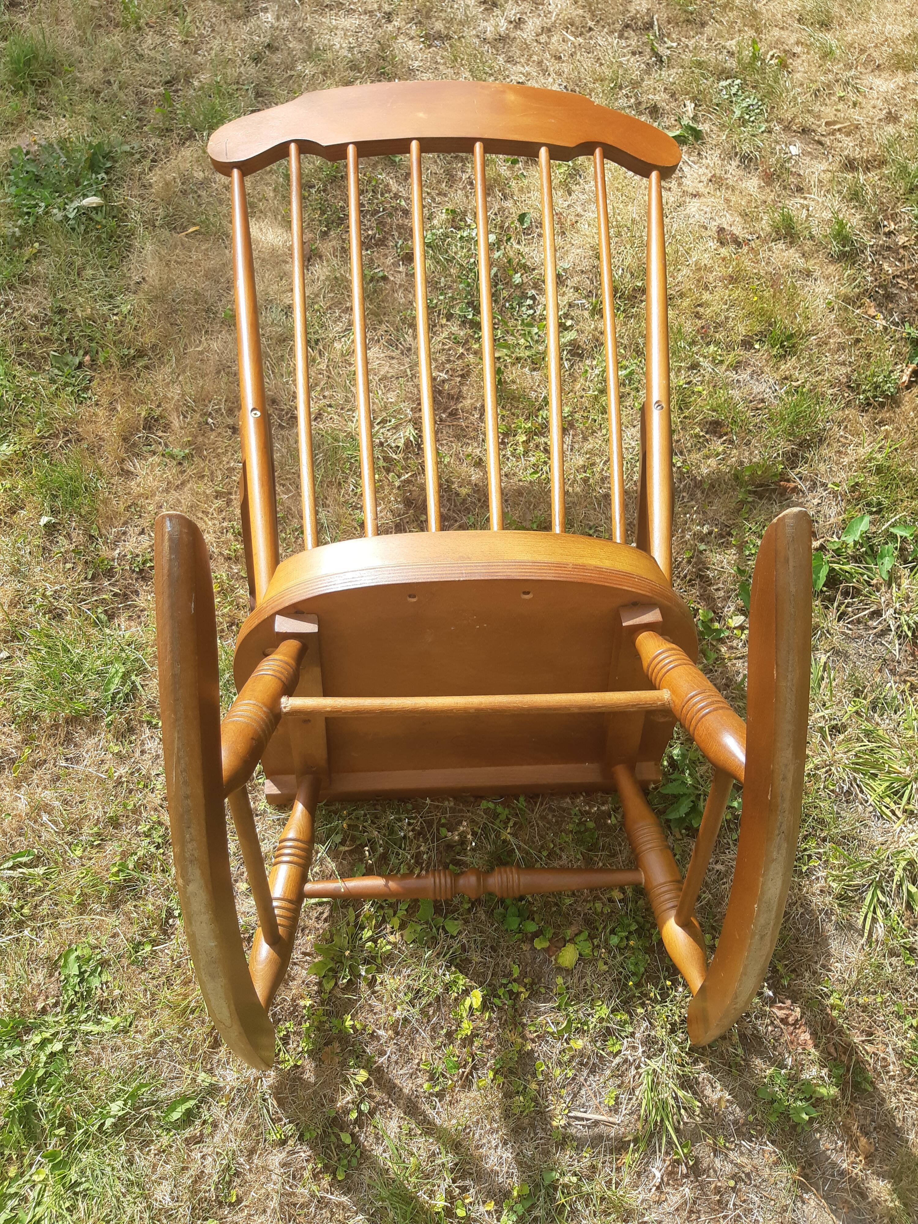 Vintage rocking chair