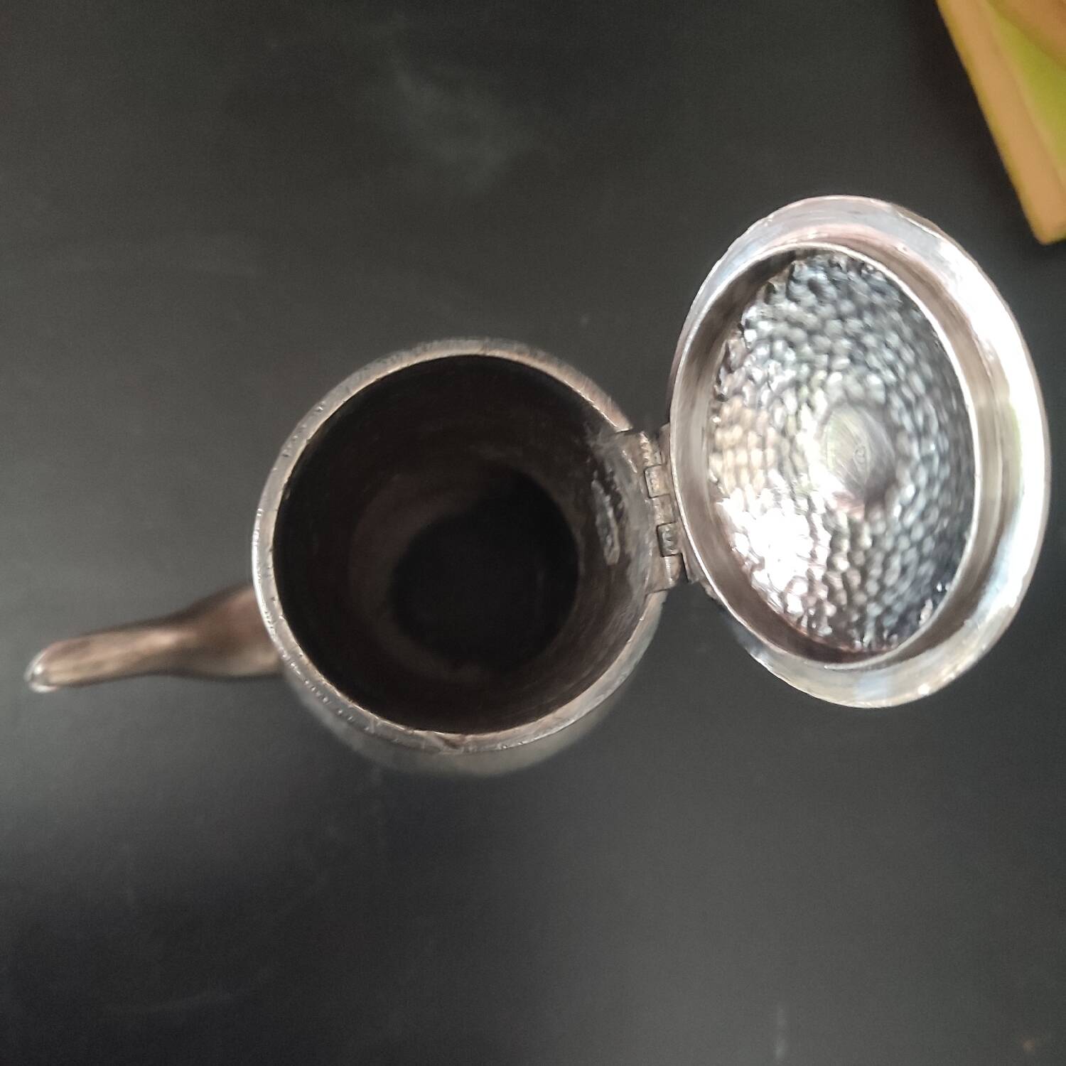 Antique english pewter hammered sheffield a la reine teapot hammered metal