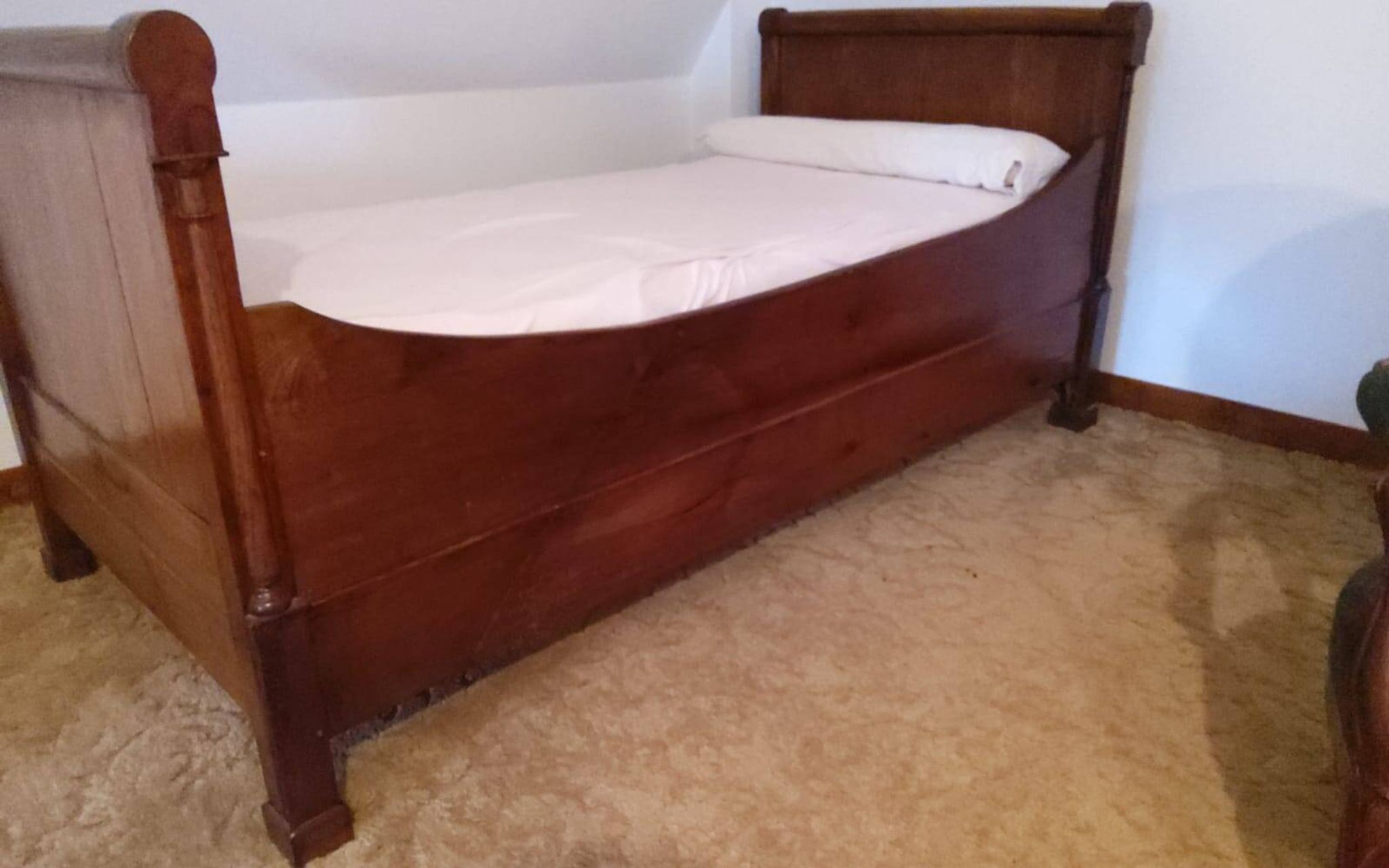 Boat bed