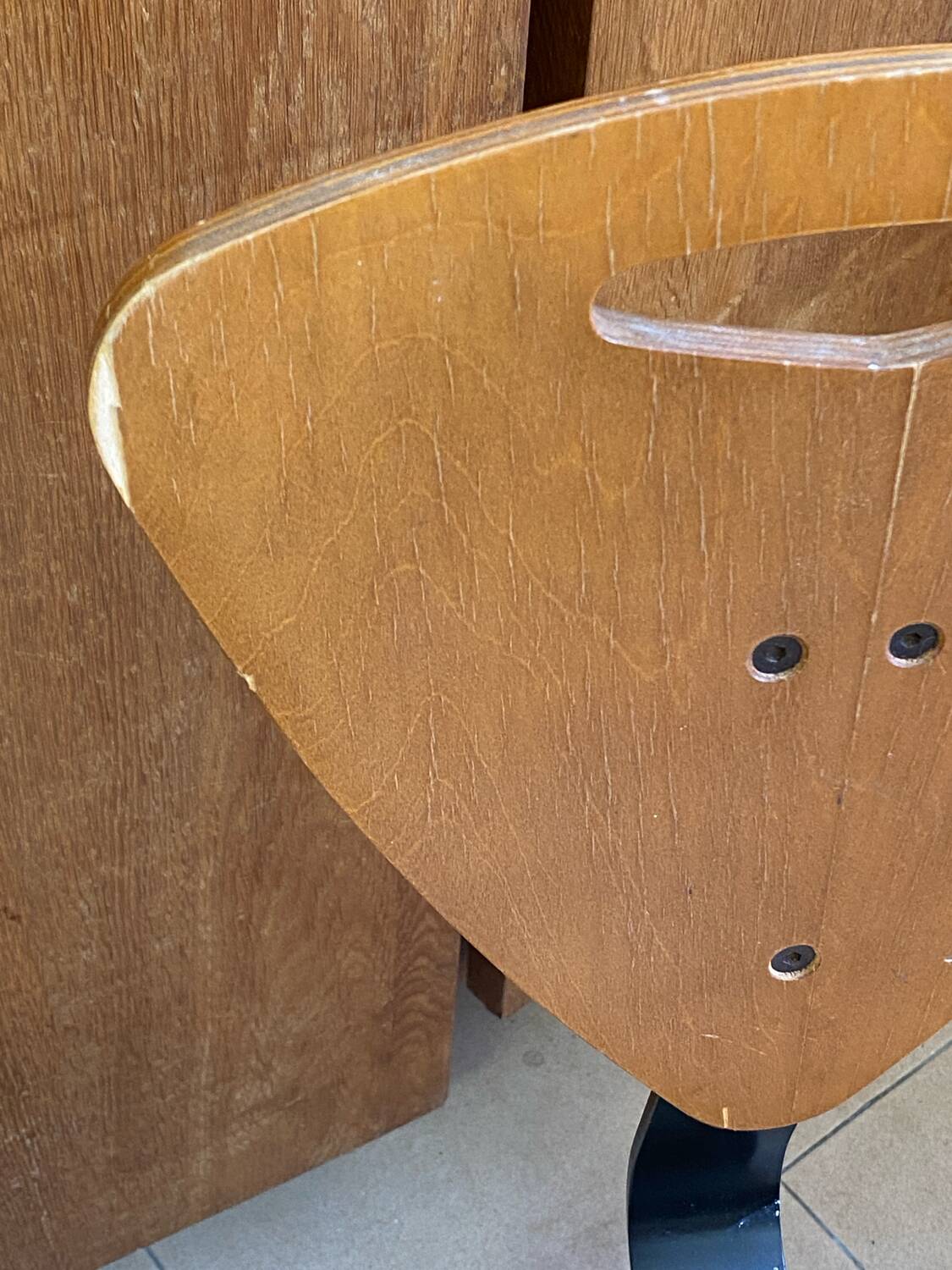 80s Italian chairs, in wood and metal