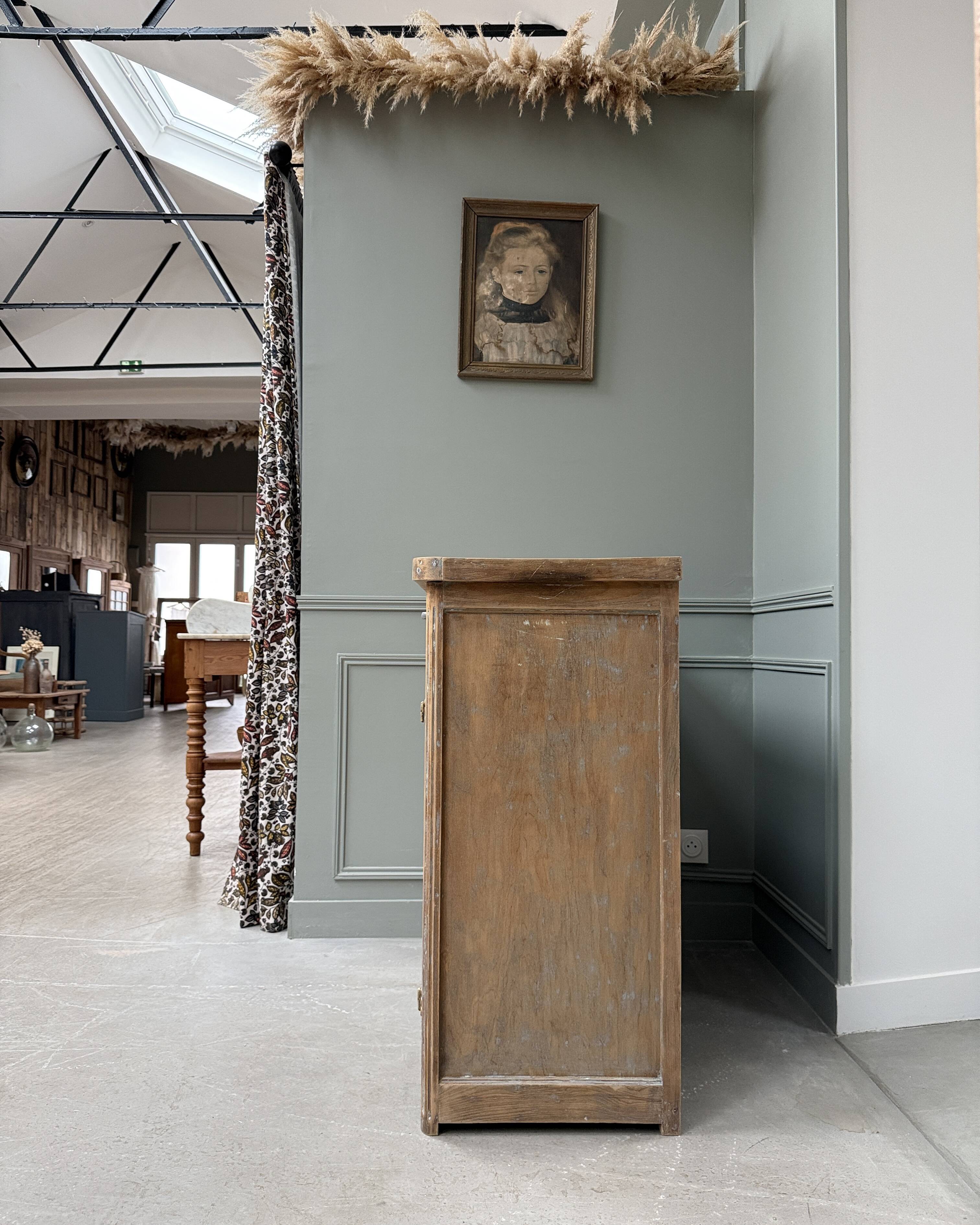 Patinated Parisian buffet (renovated)