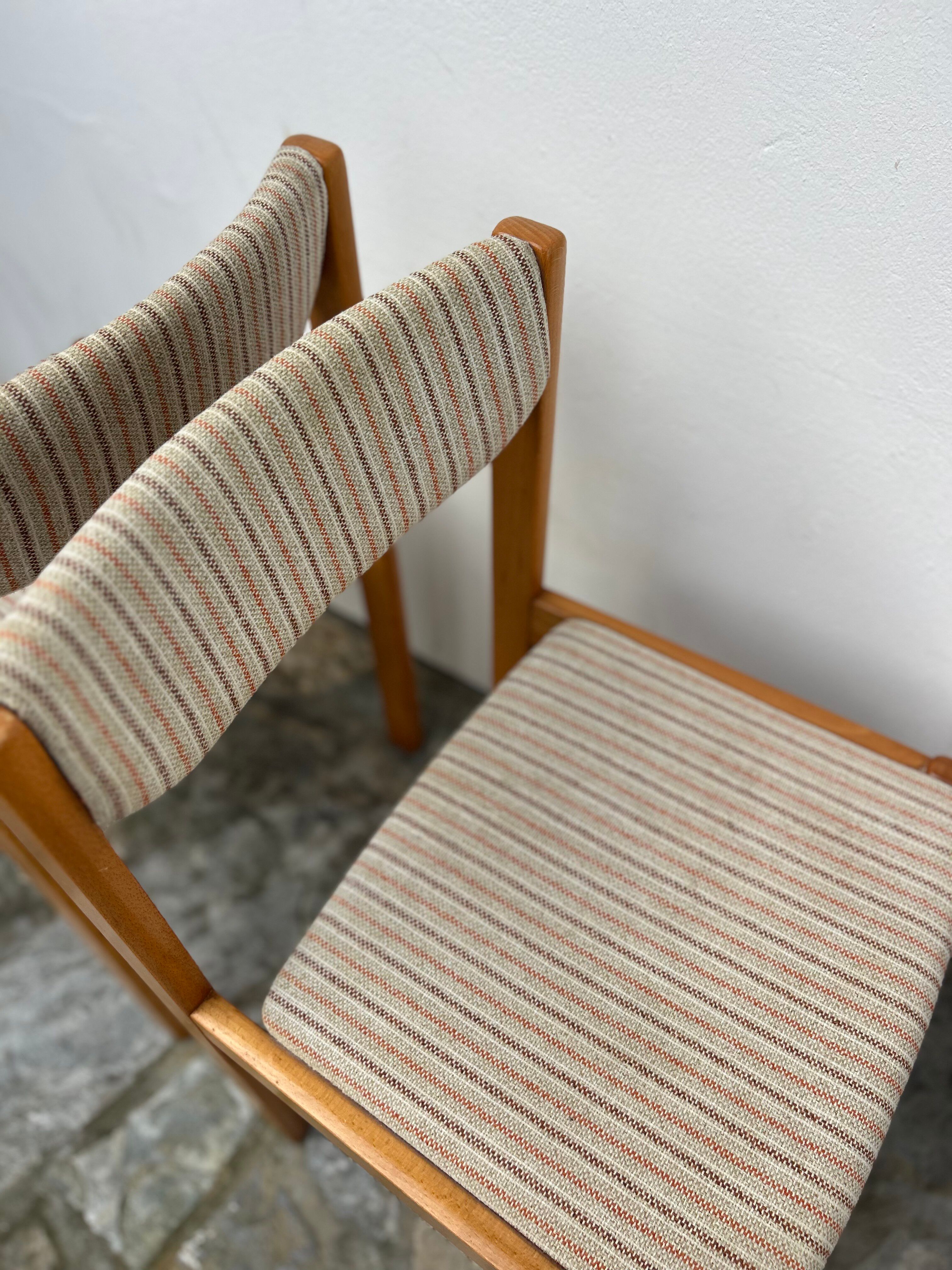 Set of 4 vintage chairs