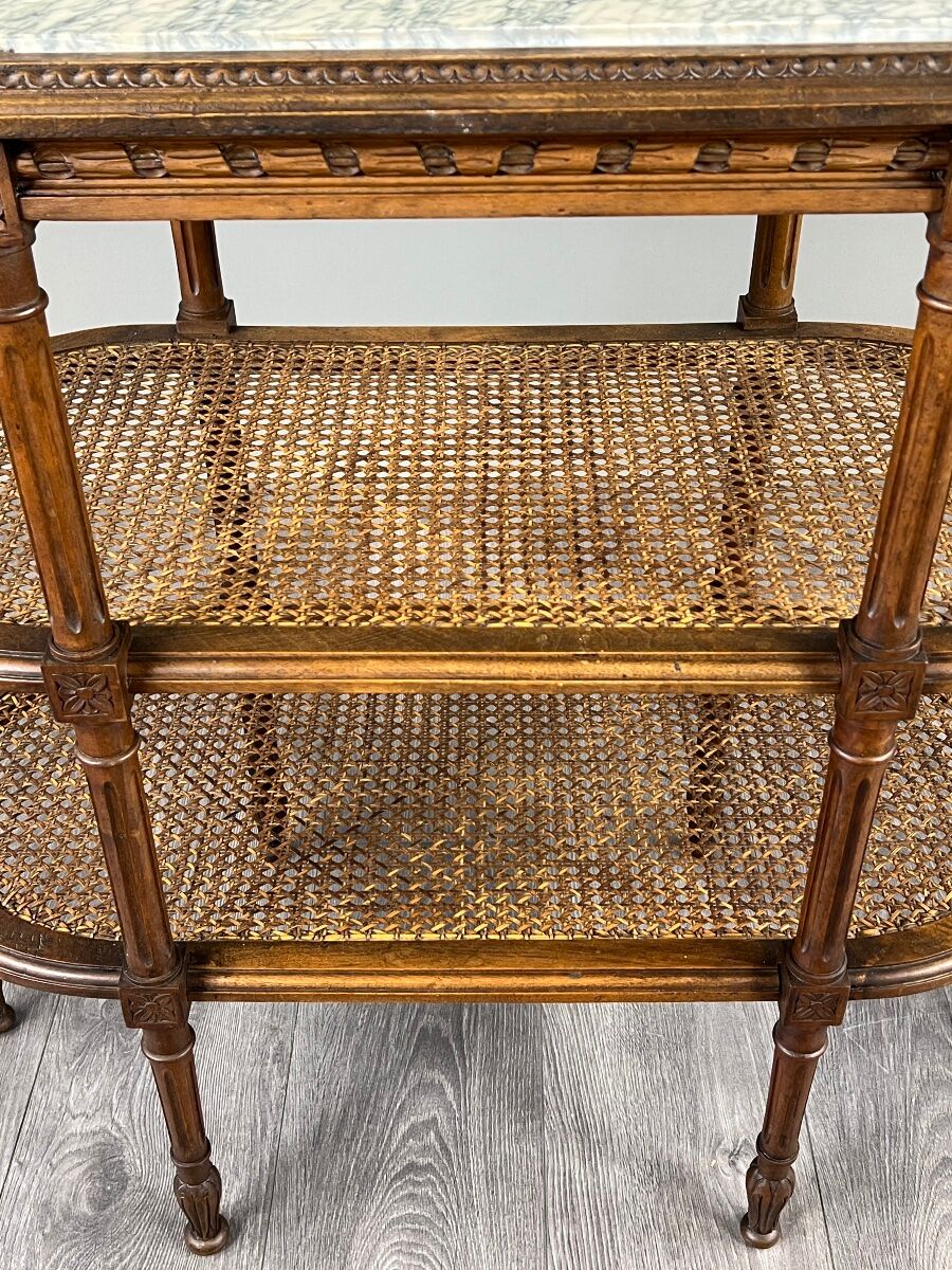 Table desserte de style Louis XVI en bois sculpté, marbre et cannage, XIXe Siècle