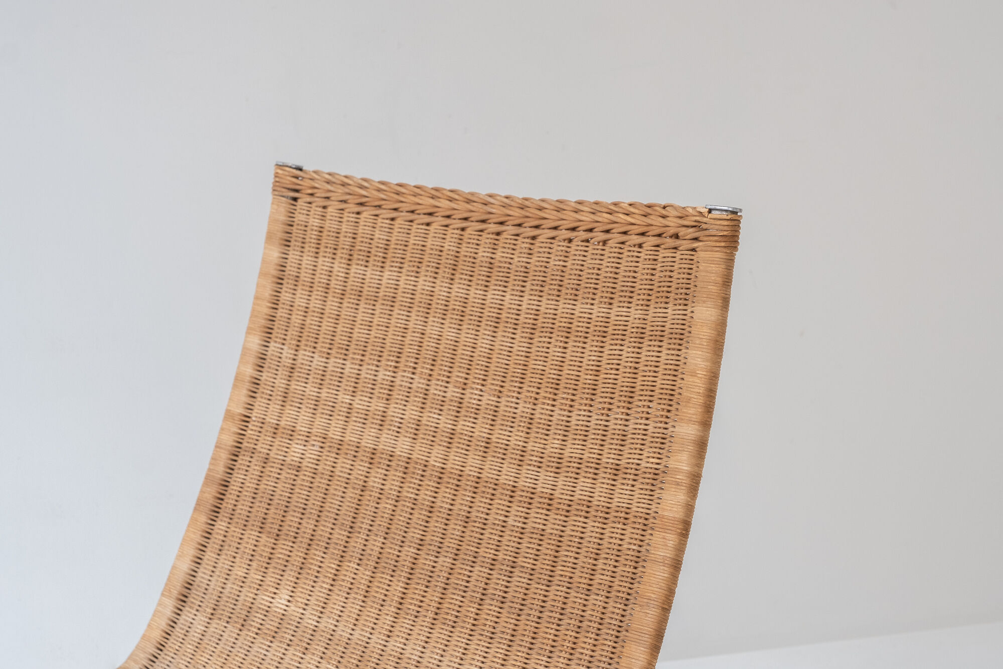 Early edition PK22 by Poul Kjaerholm for E. Kold Christensen, Denmark 1956.