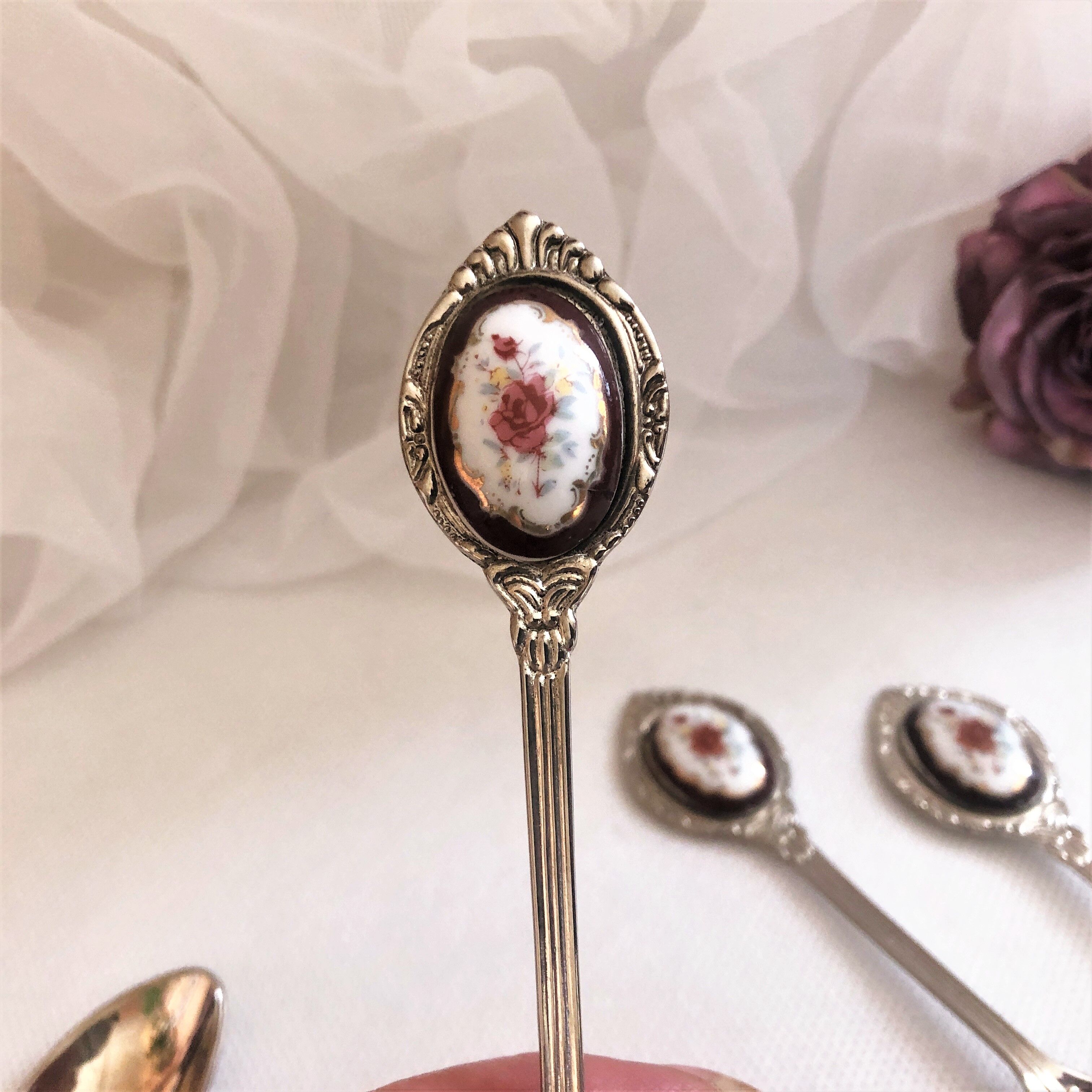 Set of 7 small dessert spoon or coffee with porcelain cabochon