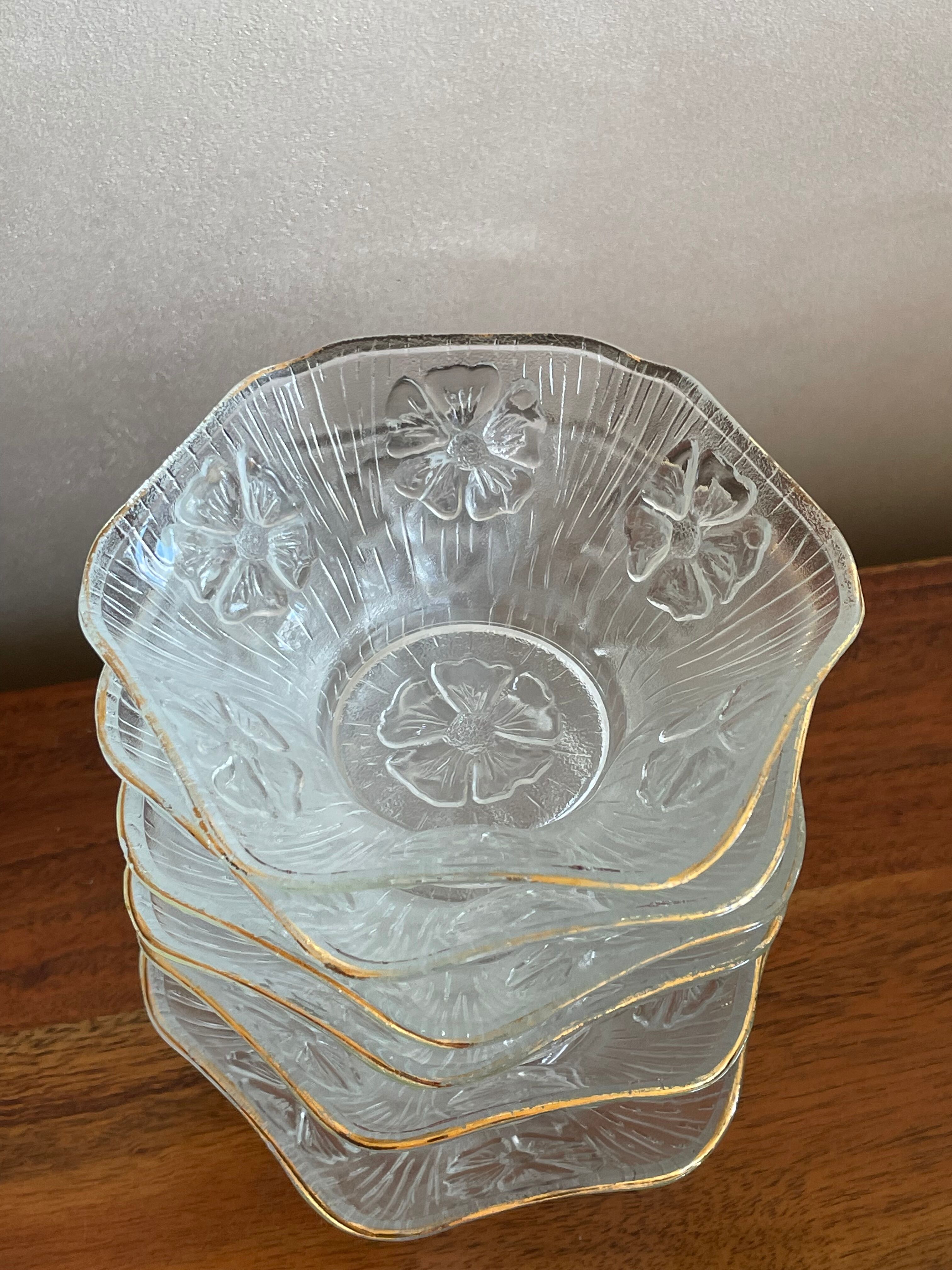 6 cups in molded glass flowers and gilding Italy