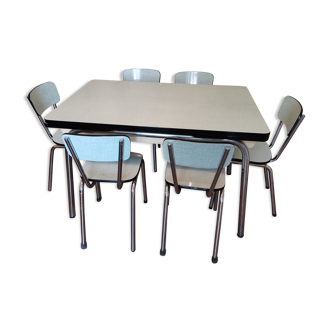 Table and 6 chairs in formica