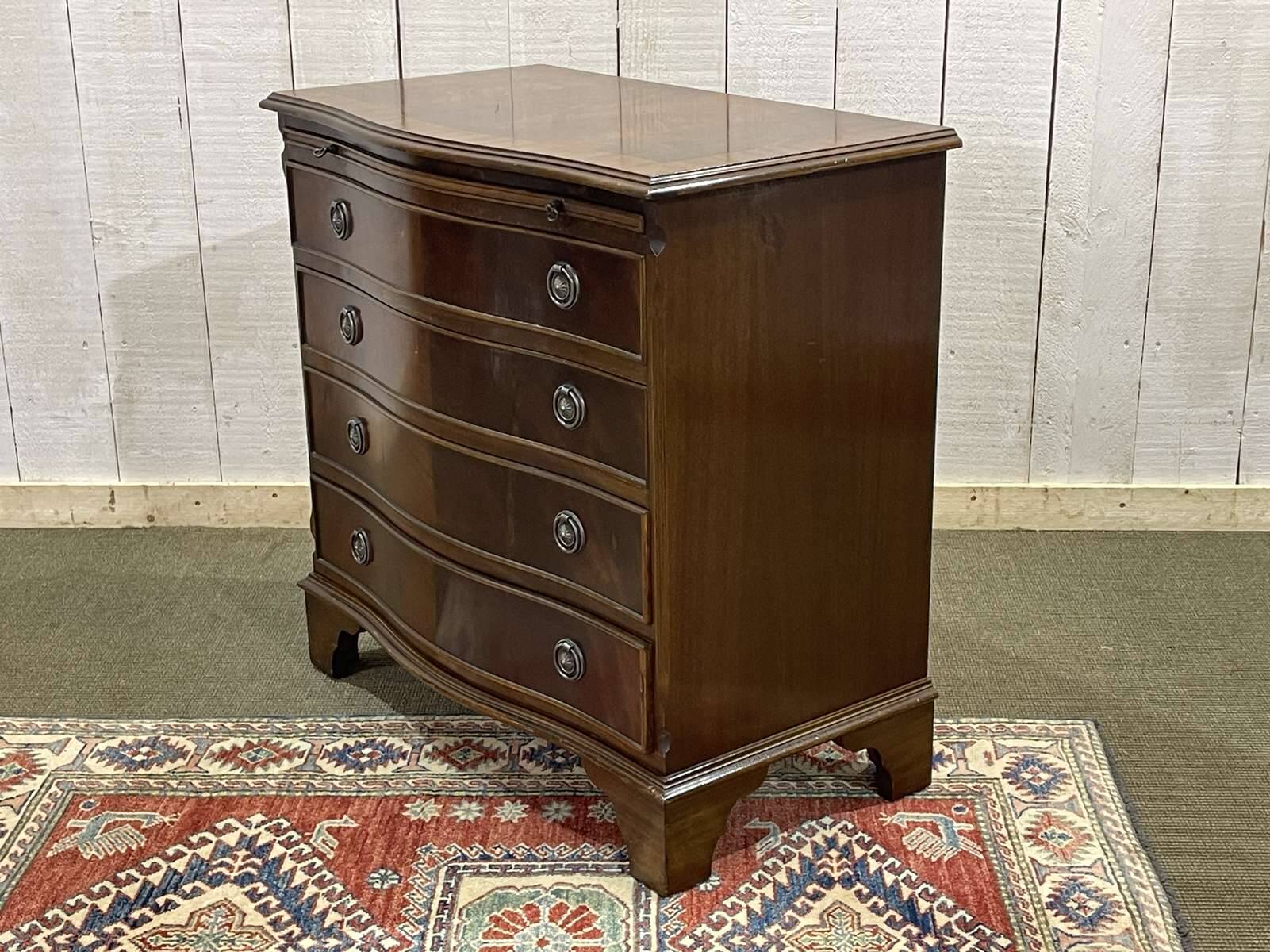 English mahogany commode from the 1950s.