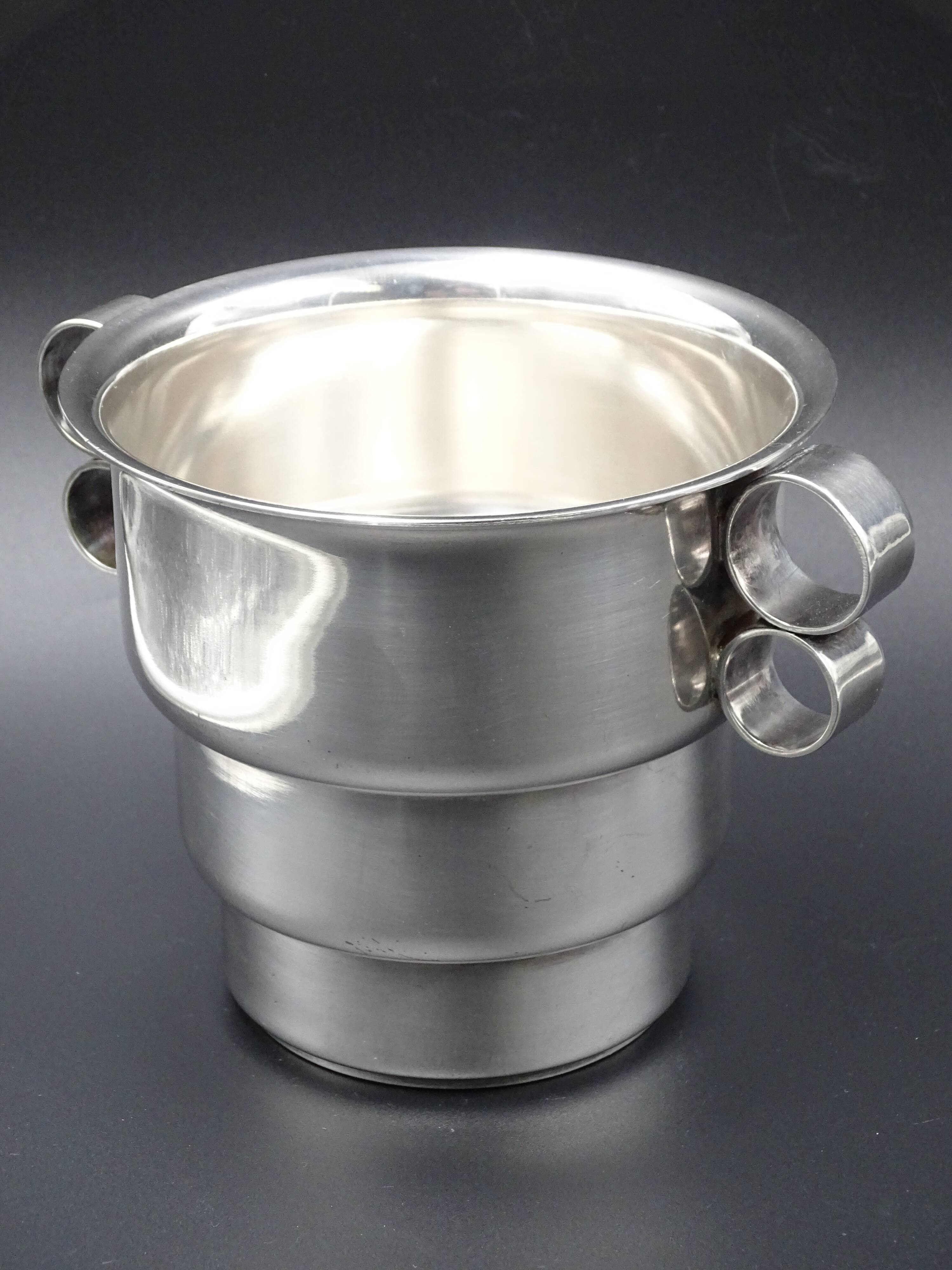 Silver metal ice bucket circa 1950