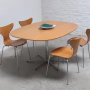 'Superellipse' pedestal table in oak by Arne Jacobsen for Fritz Hansen, 1981