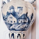 Large Spanish vase in Talavera style, hand-painted, adorned with a landscape.