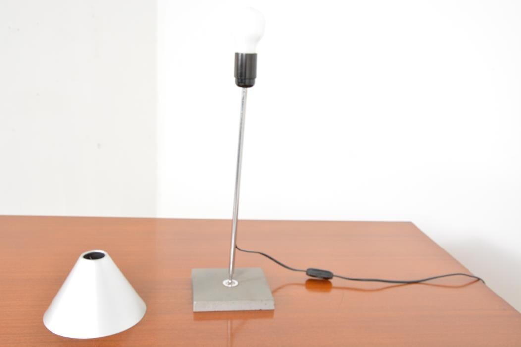 Santa & Cole Gira table "Lamp twist"