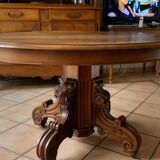 Old table slightly oval cherry tree with central foot with 2 extensions