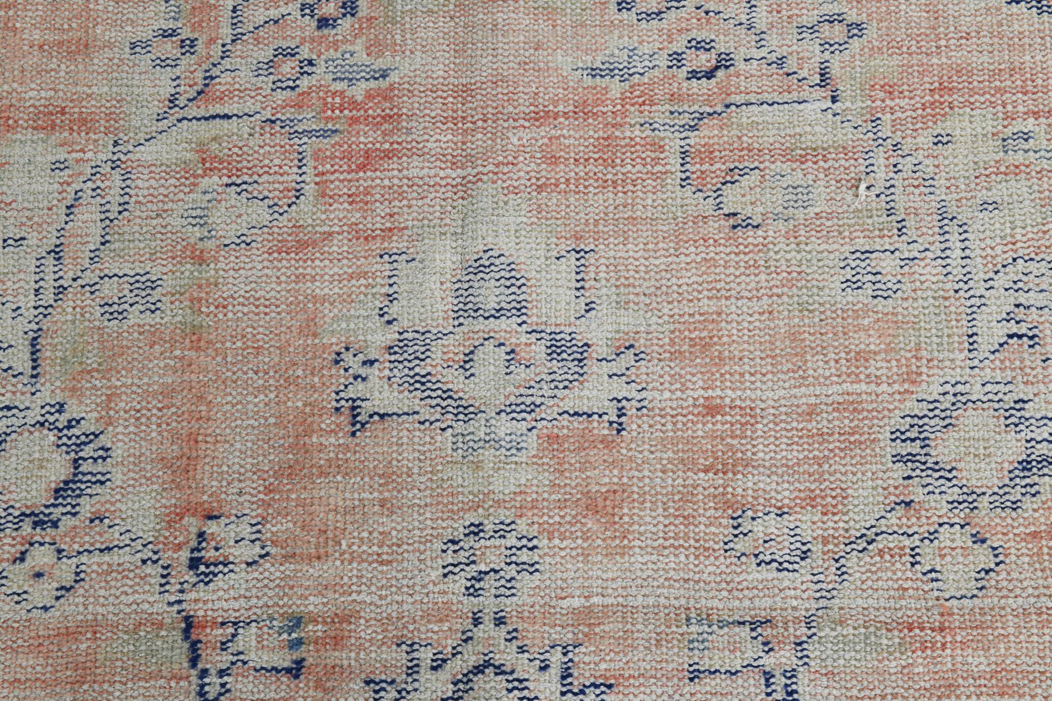 9x12 Pale Red & Blue Vintage Persian Rug, 275x353Cm
