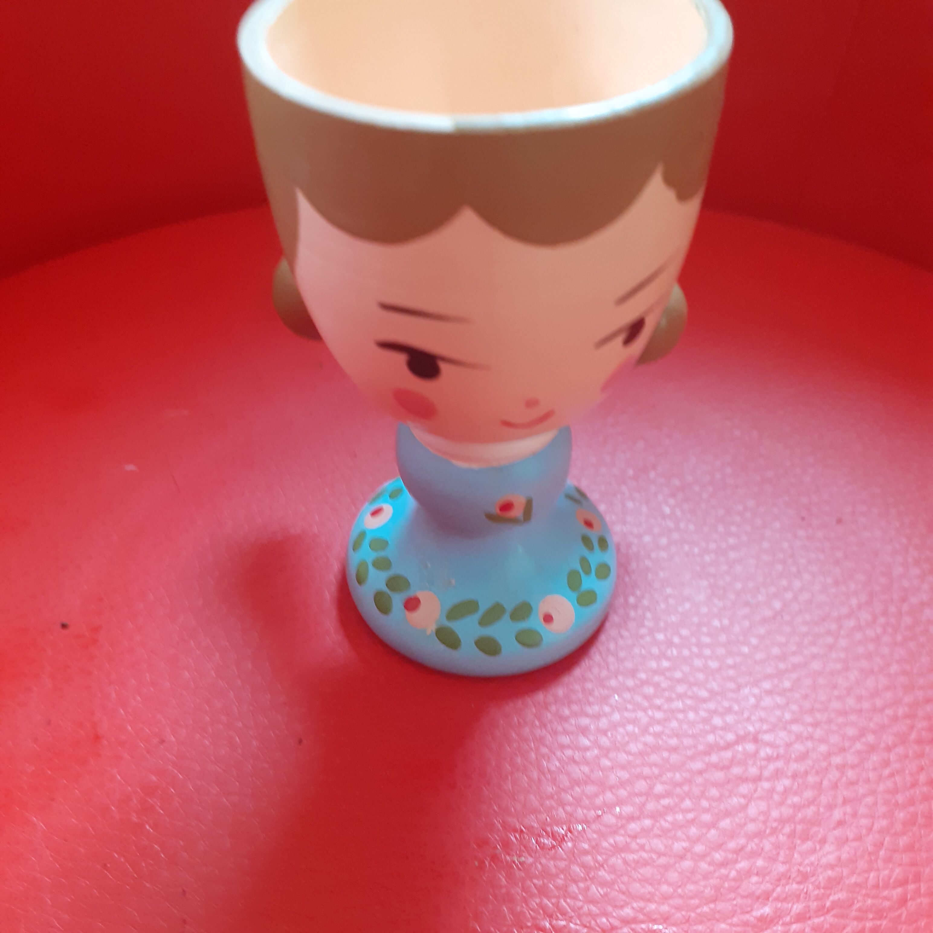 Wooden shell, hand painted, little girl, year 50