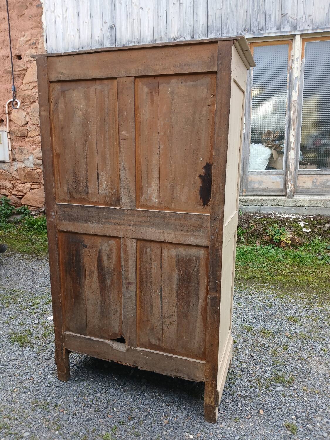 Bonnetière en bois très ancienne