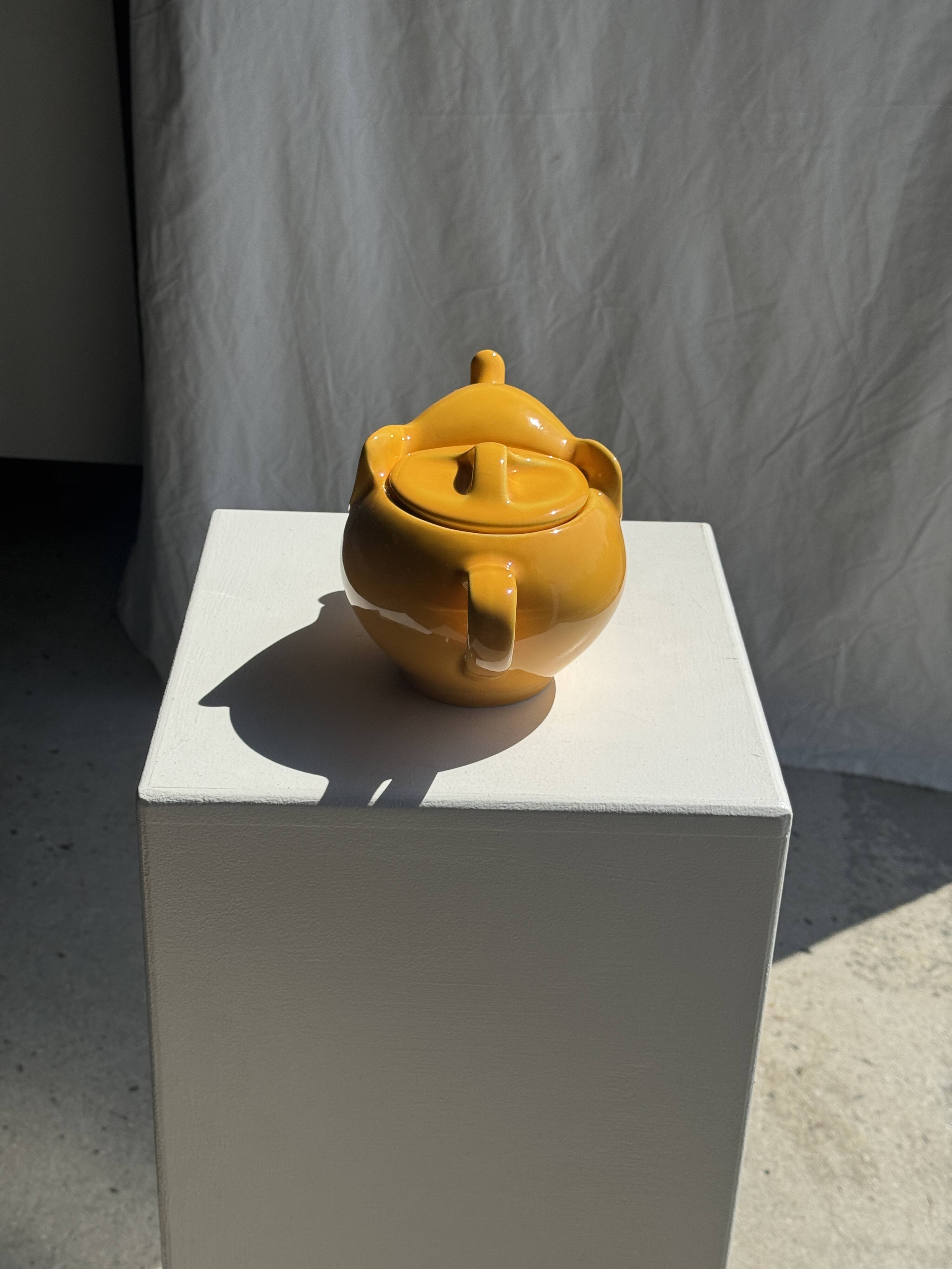 Vintage yellow elephant teapot