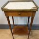 Paire de chevets style Louis XVI en acajou