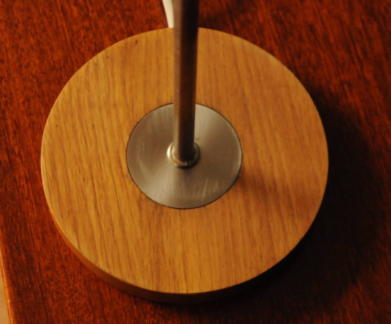 Lampe danoise moderne du milieu du siècle