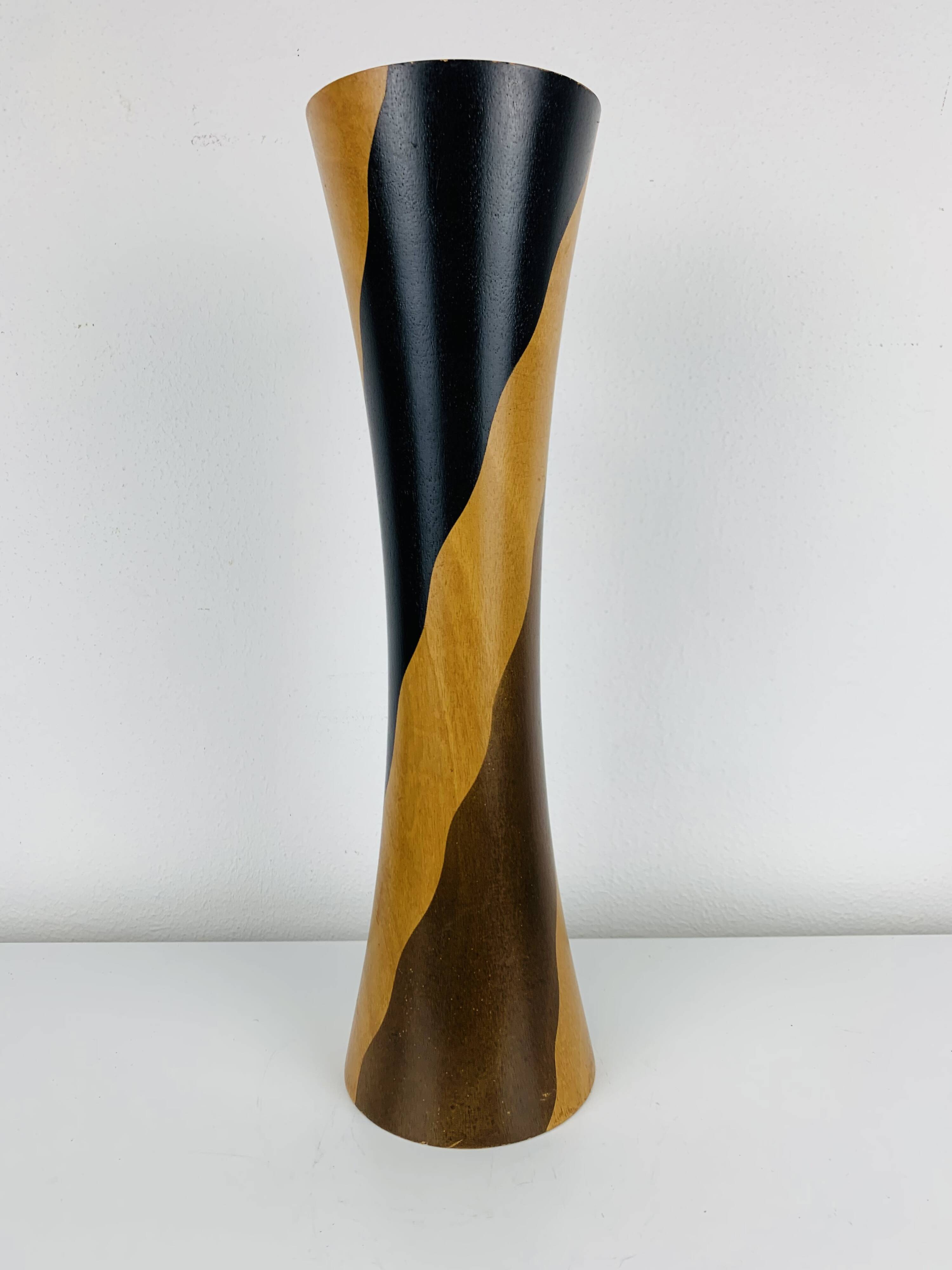 Vase diabolo bois vintage