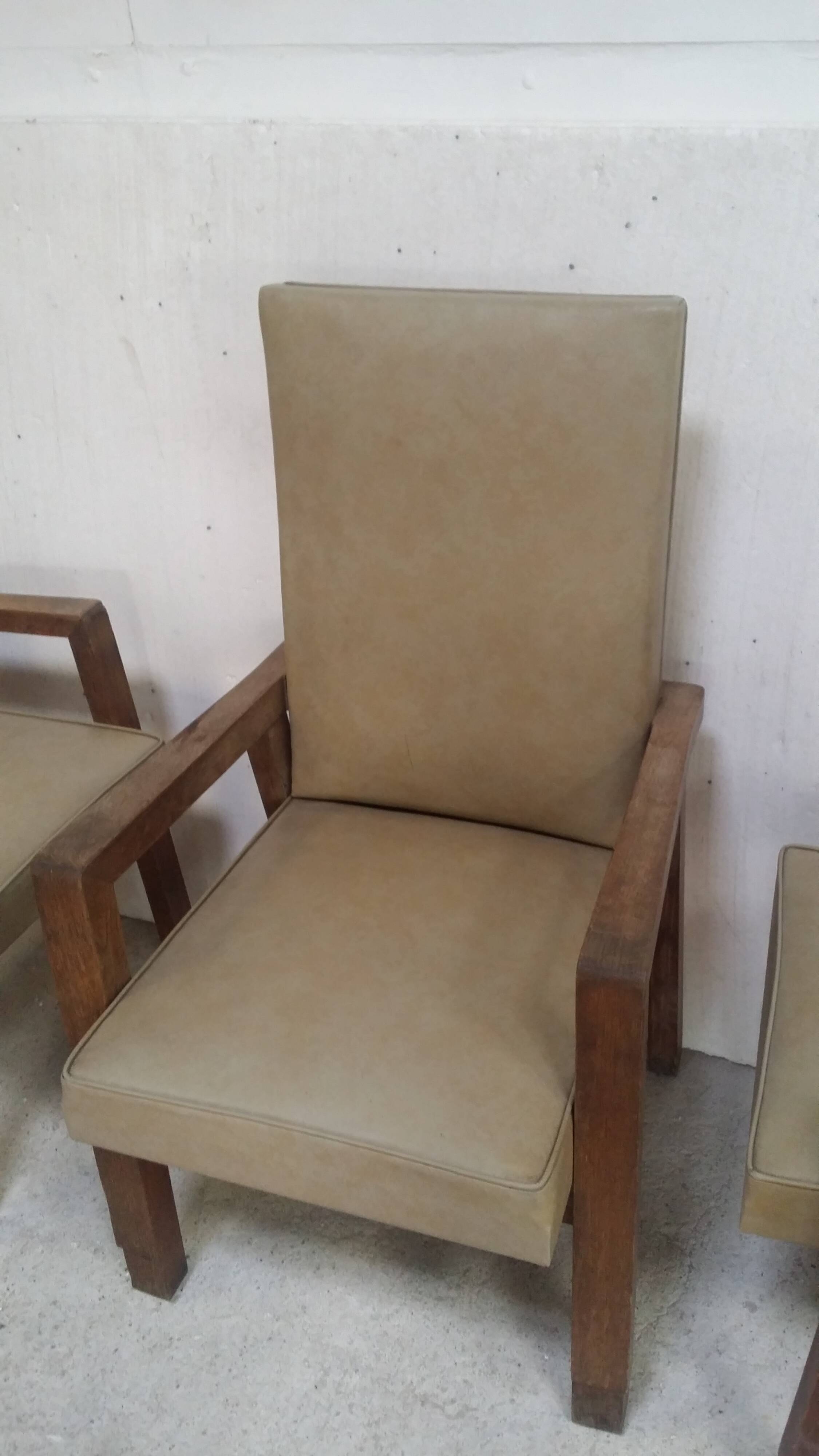 office chair and visitor chairs