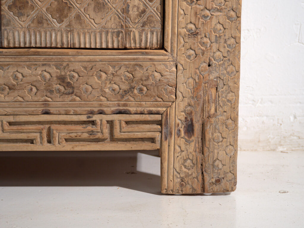 Antique carved pine buffet – China, circa 1900