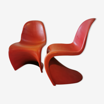 Pair of red chairs Verner Panton edition Vitra