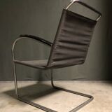 Bas Van Pelt Fauteuil Pour EMS Overschie