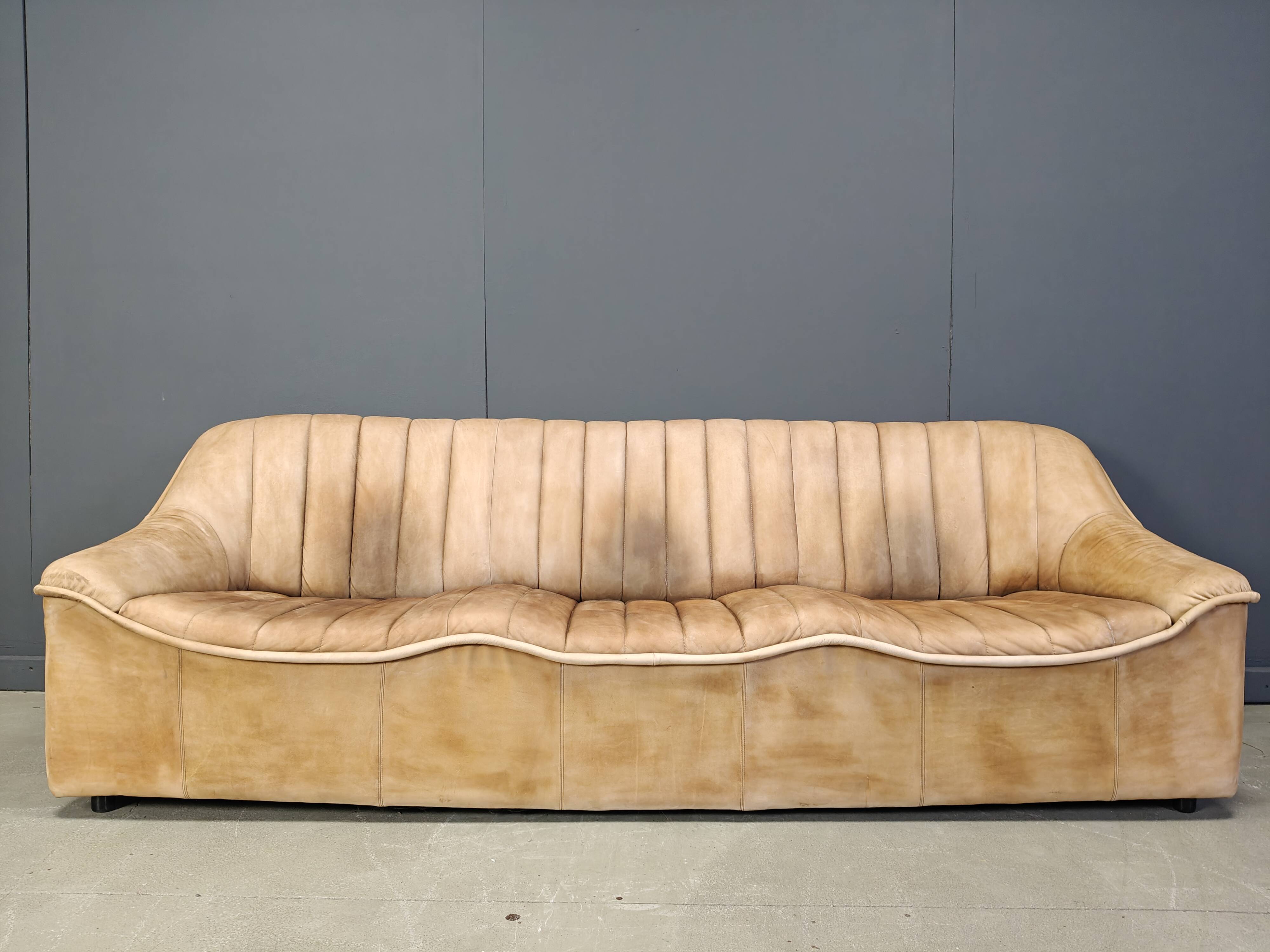 Ensemble de canapés en cuir du milieu du siècle, années 1960