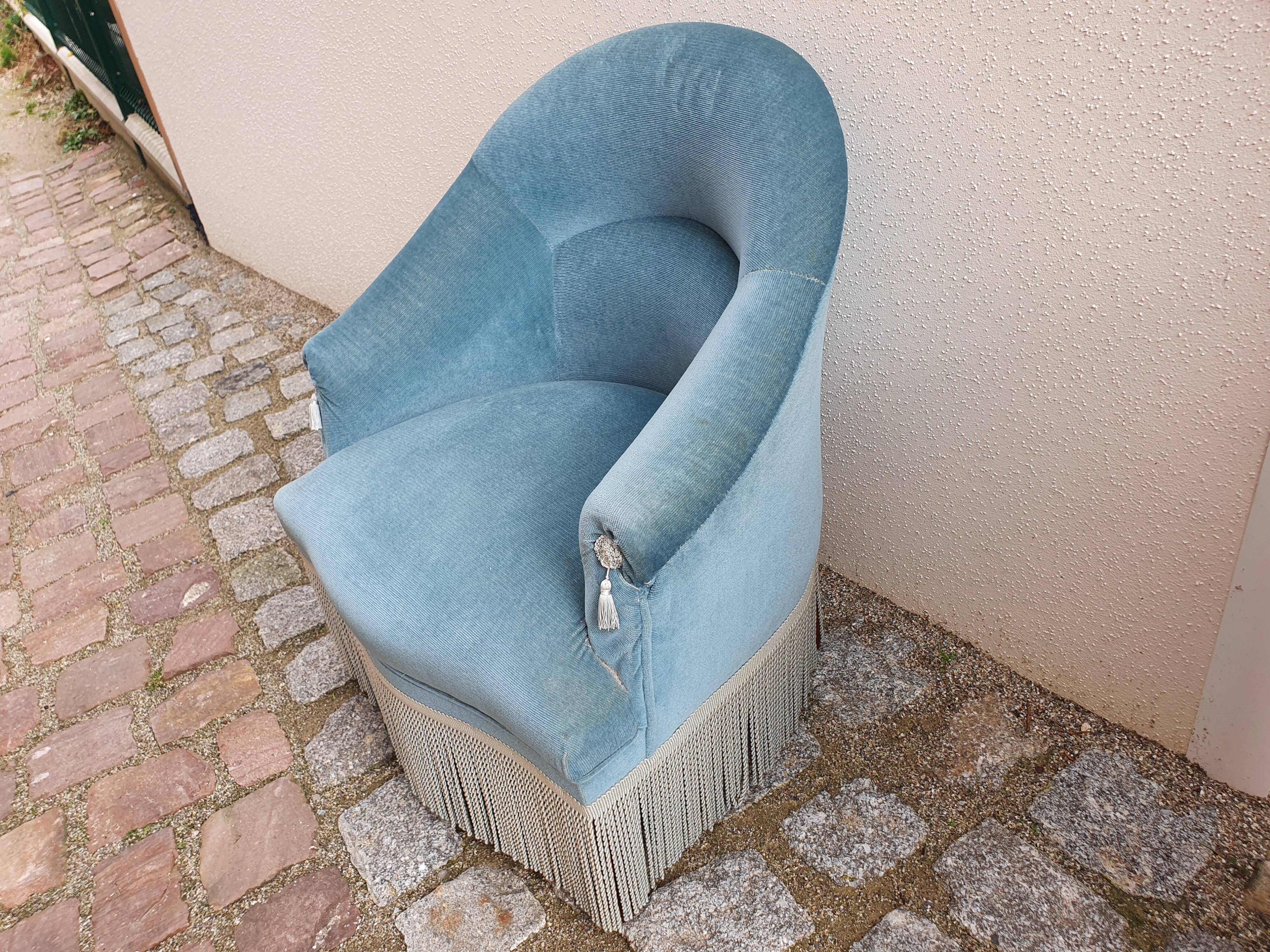 Blue toad armchair