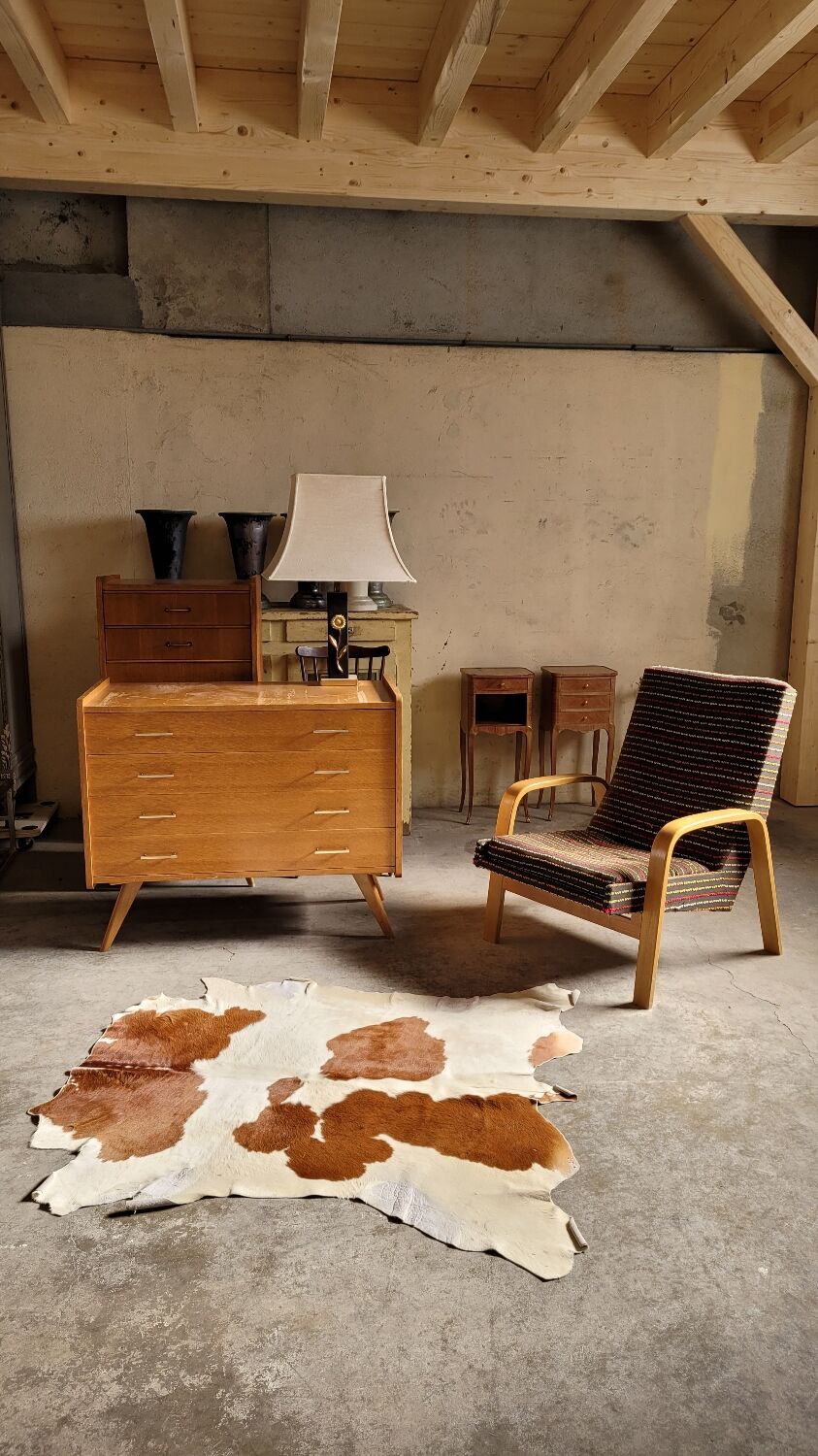 Vintage cowhide rug 1970