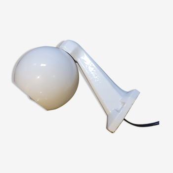 Applique en porcelaine et opaline