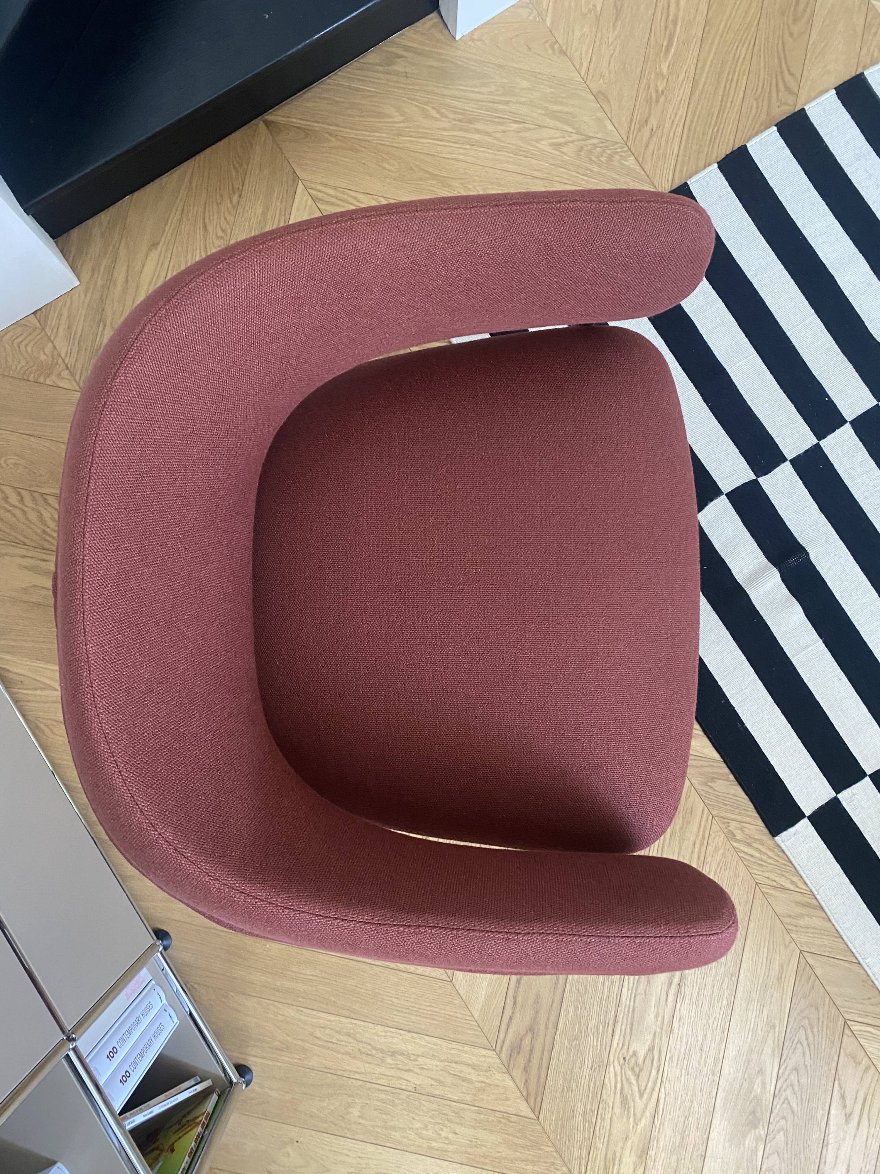 Nena lounge chair by Zanotta