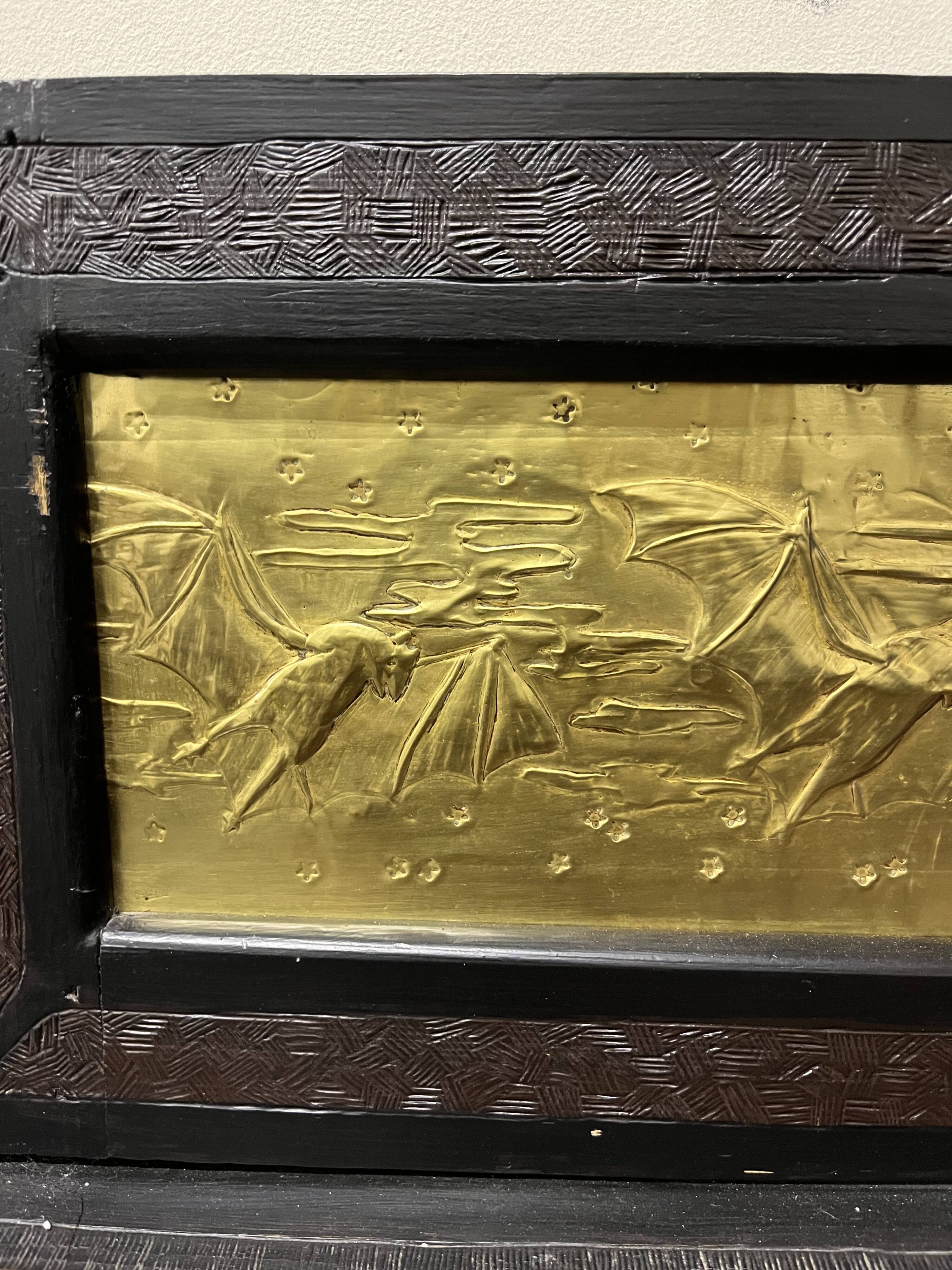 2-door sideboard with bat bronze plates