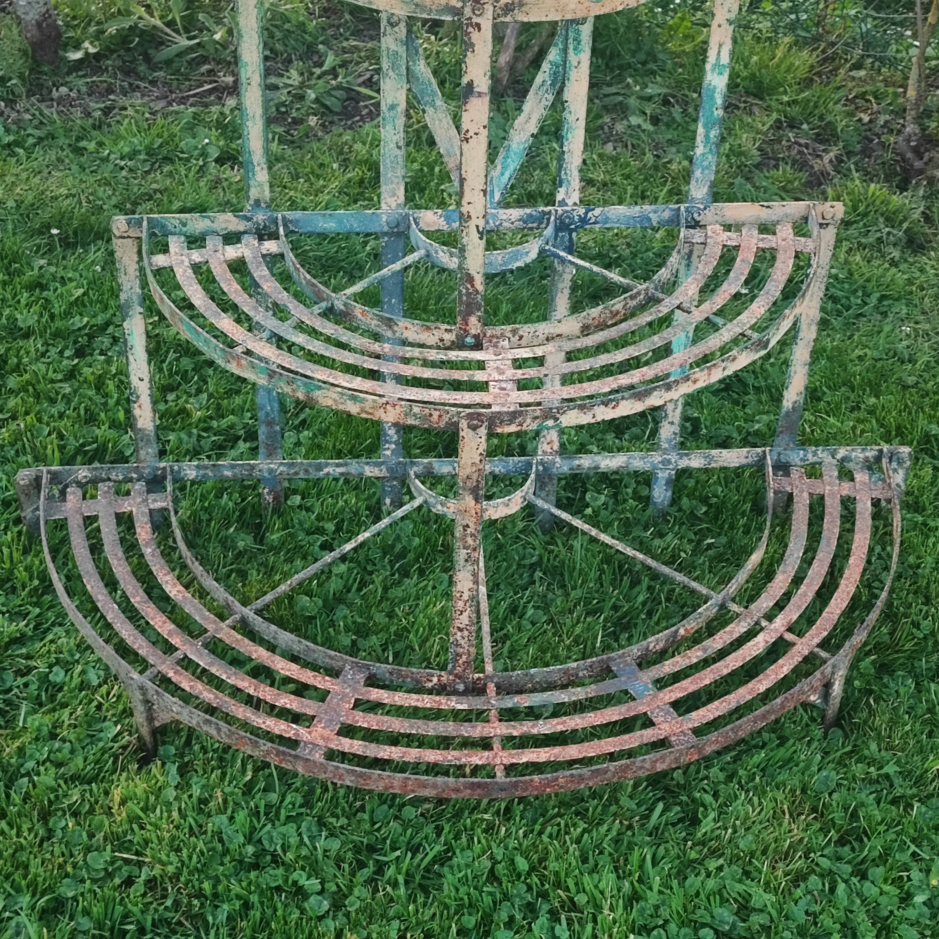 Half-moon florist plant holder