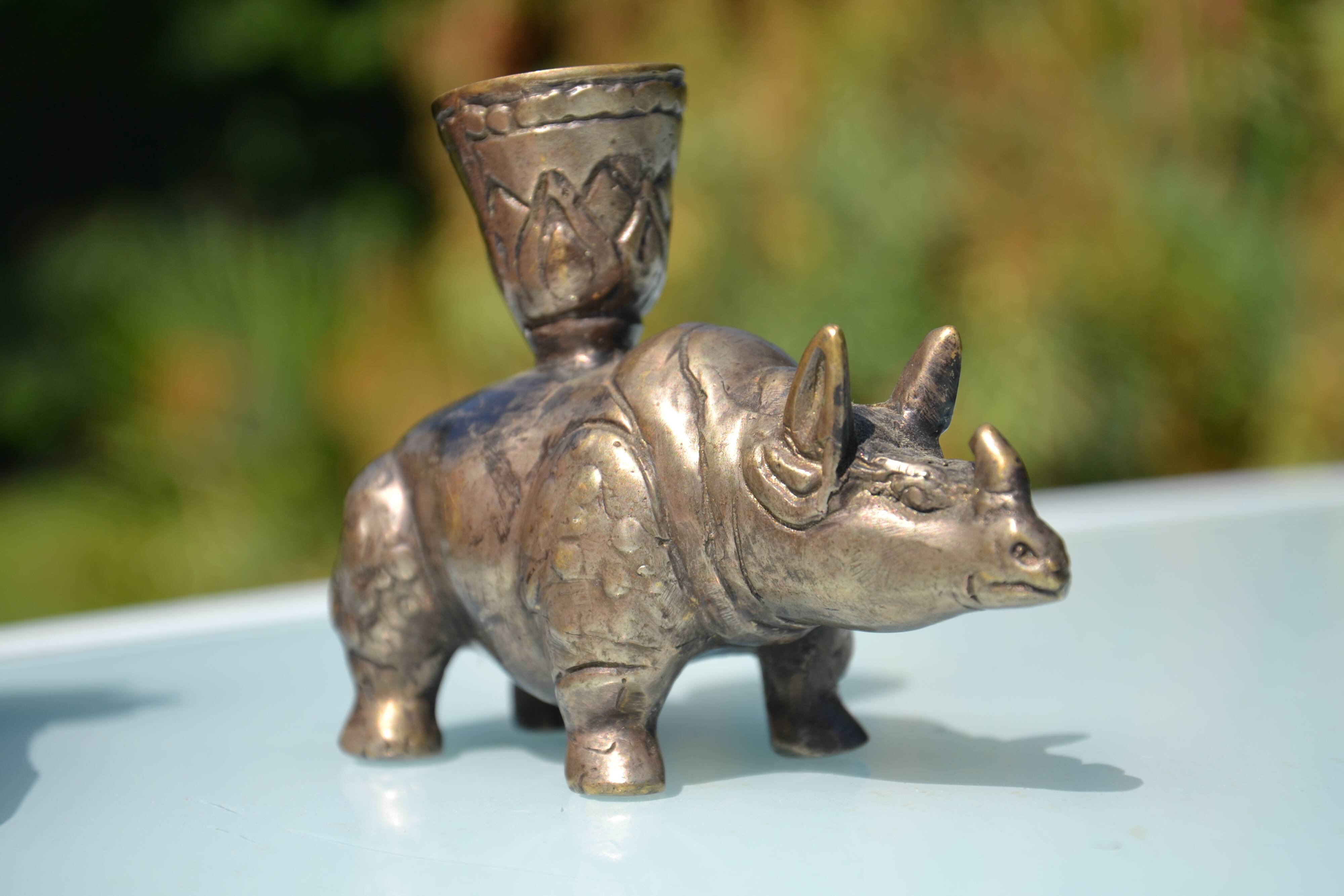 3 animal-shaped bronze candlesticks