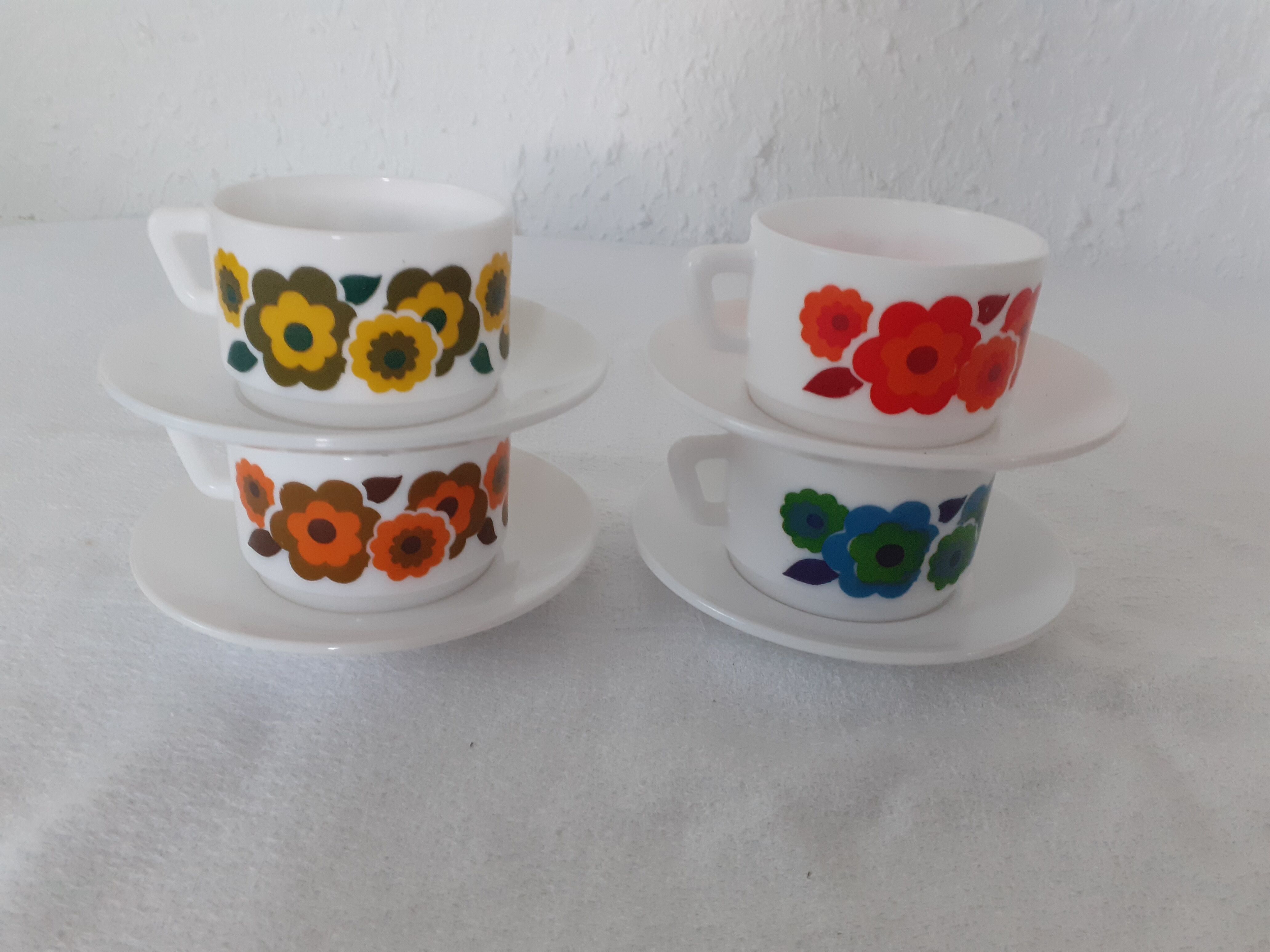 4 Cups LOTUS Arcopal yellow orange blue red vintage