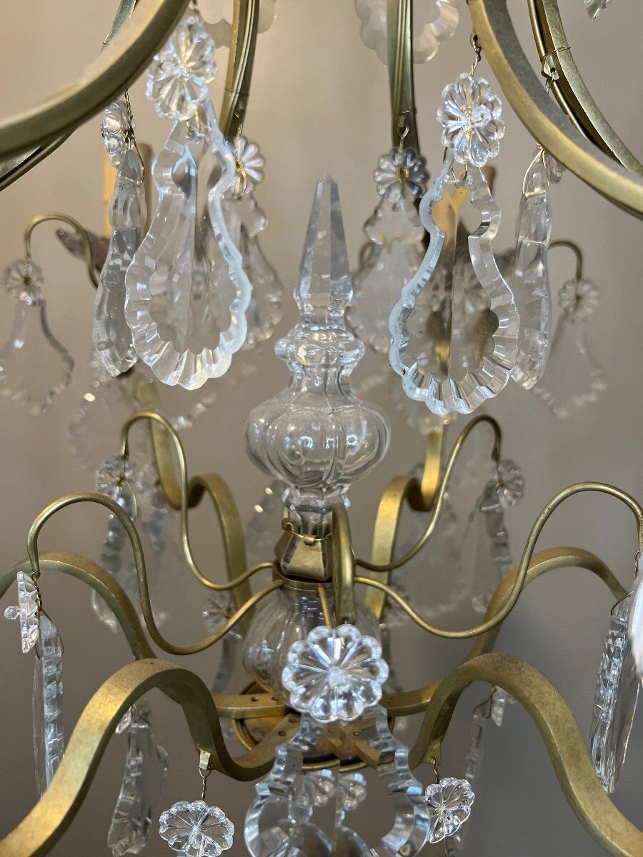 Louis XV style chandelier with pendants