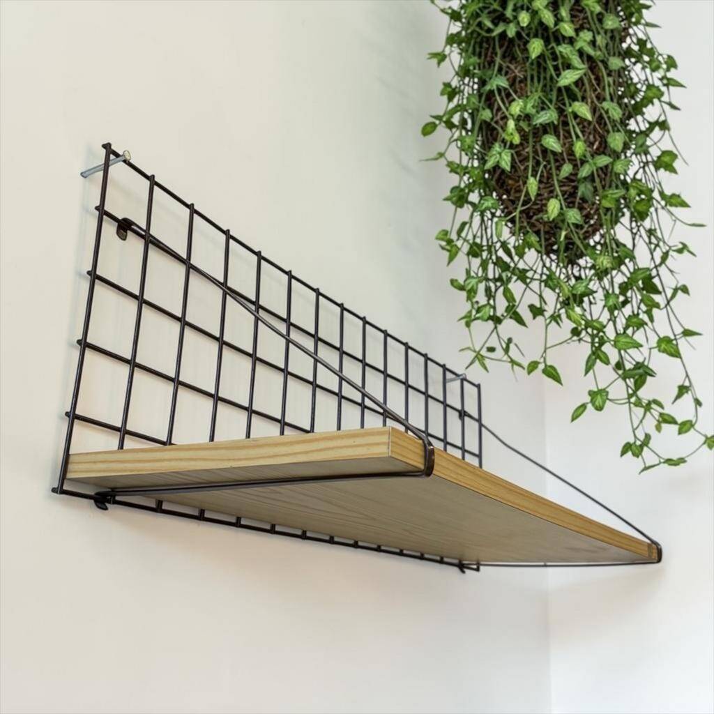 Étagère murale vintage style Tomado avec grille et tablette