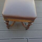Former stool or footrest