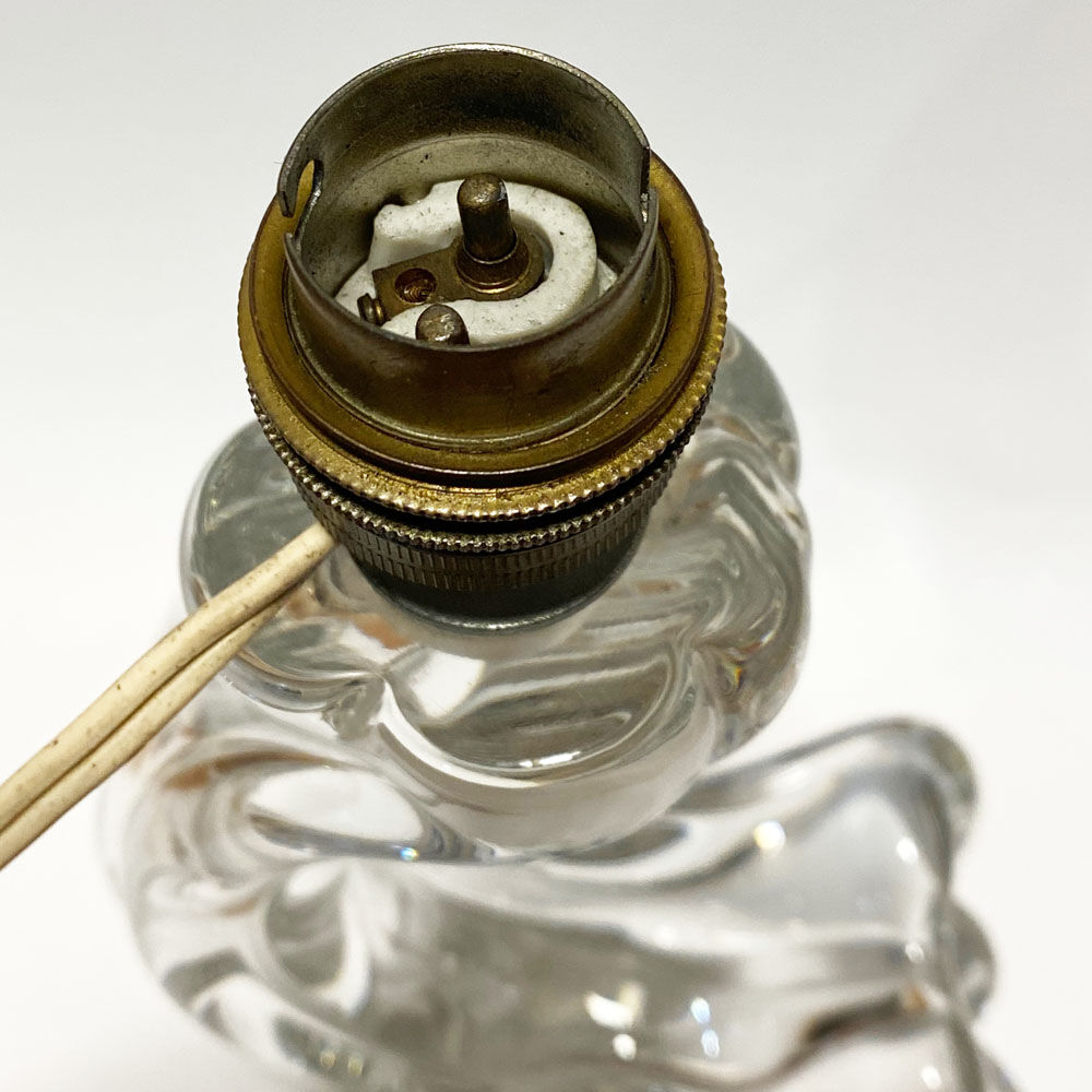 Lamp foot signed Daum France. Horn of plenty. 25 cm