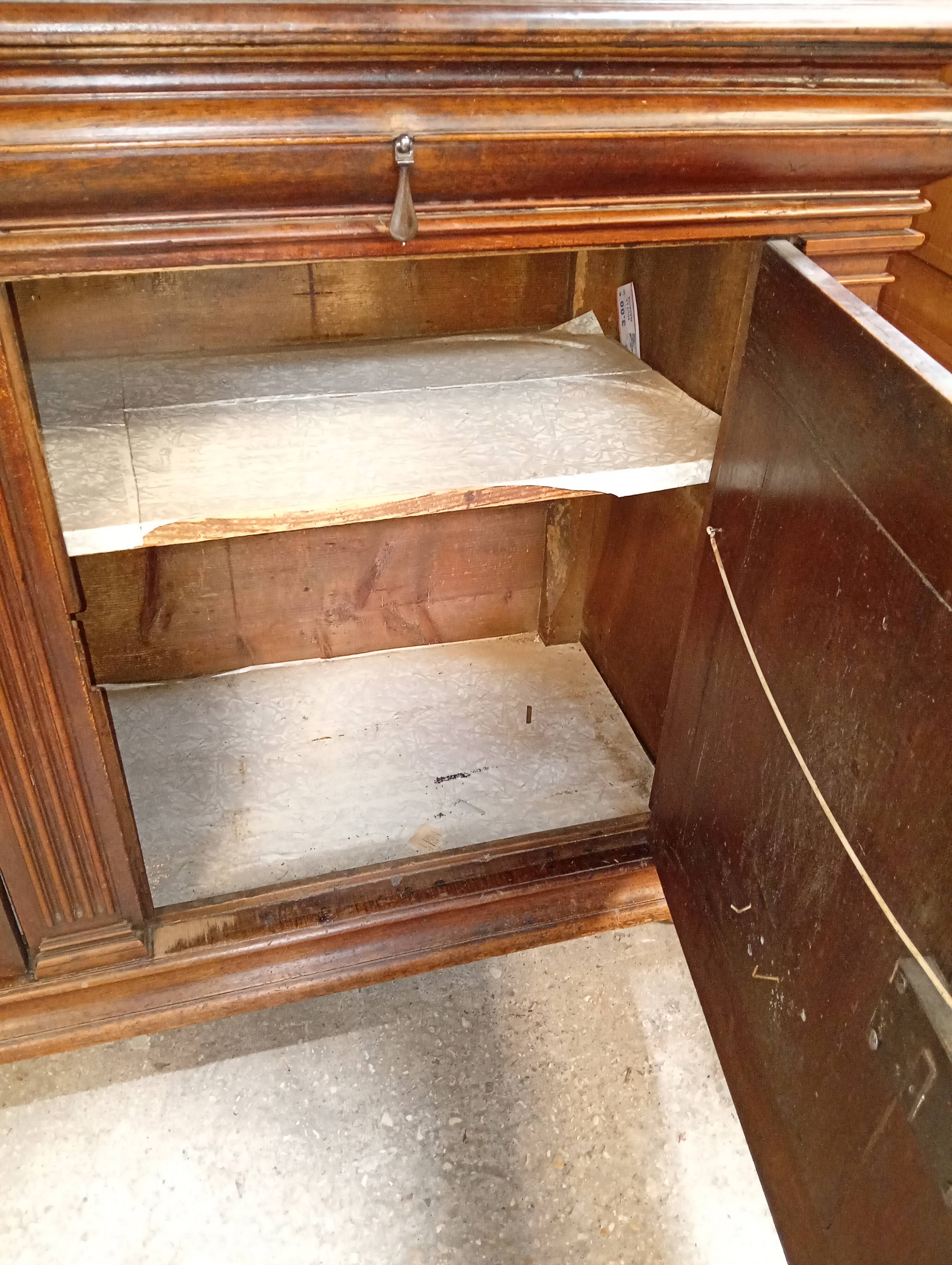 Important two-body buffet cabinet in Renaissance style – 19th century