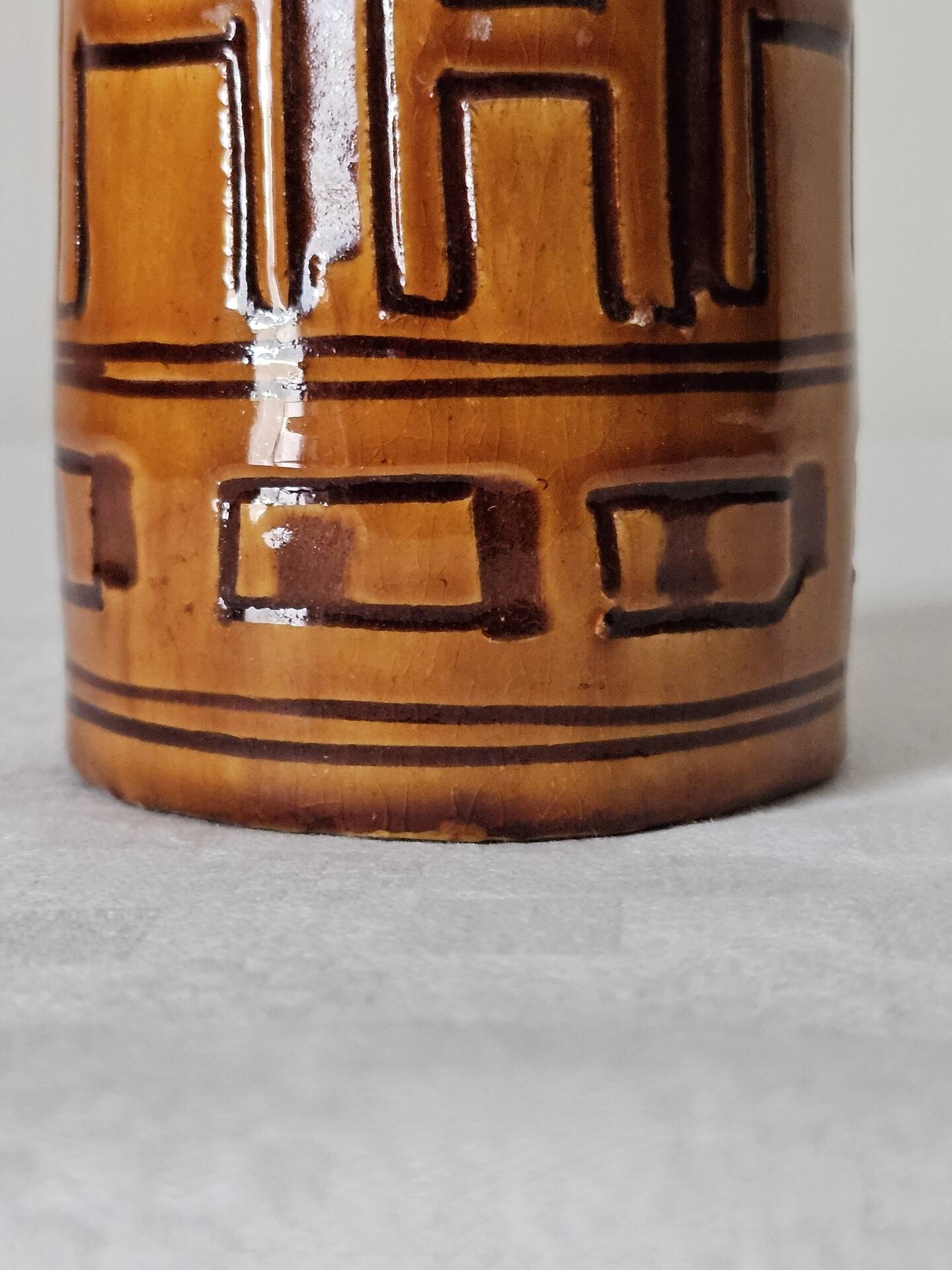 Vase bouteille italien signé, 1950-60