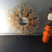 Miroir soleil, fleur vintage en rotin et bois