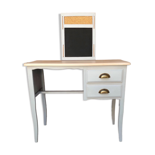 Bureau vintage upcyclé gris clair et son tableau mémo assorti